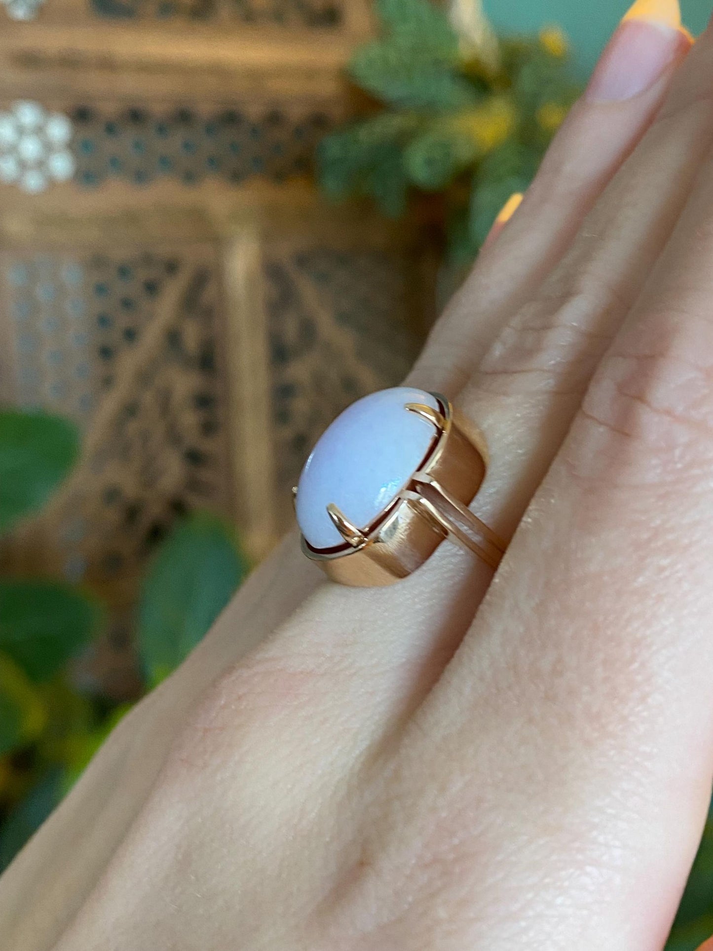 Vintage Solid 14k Yellow Gold Lavender Jade Ring - Size 7