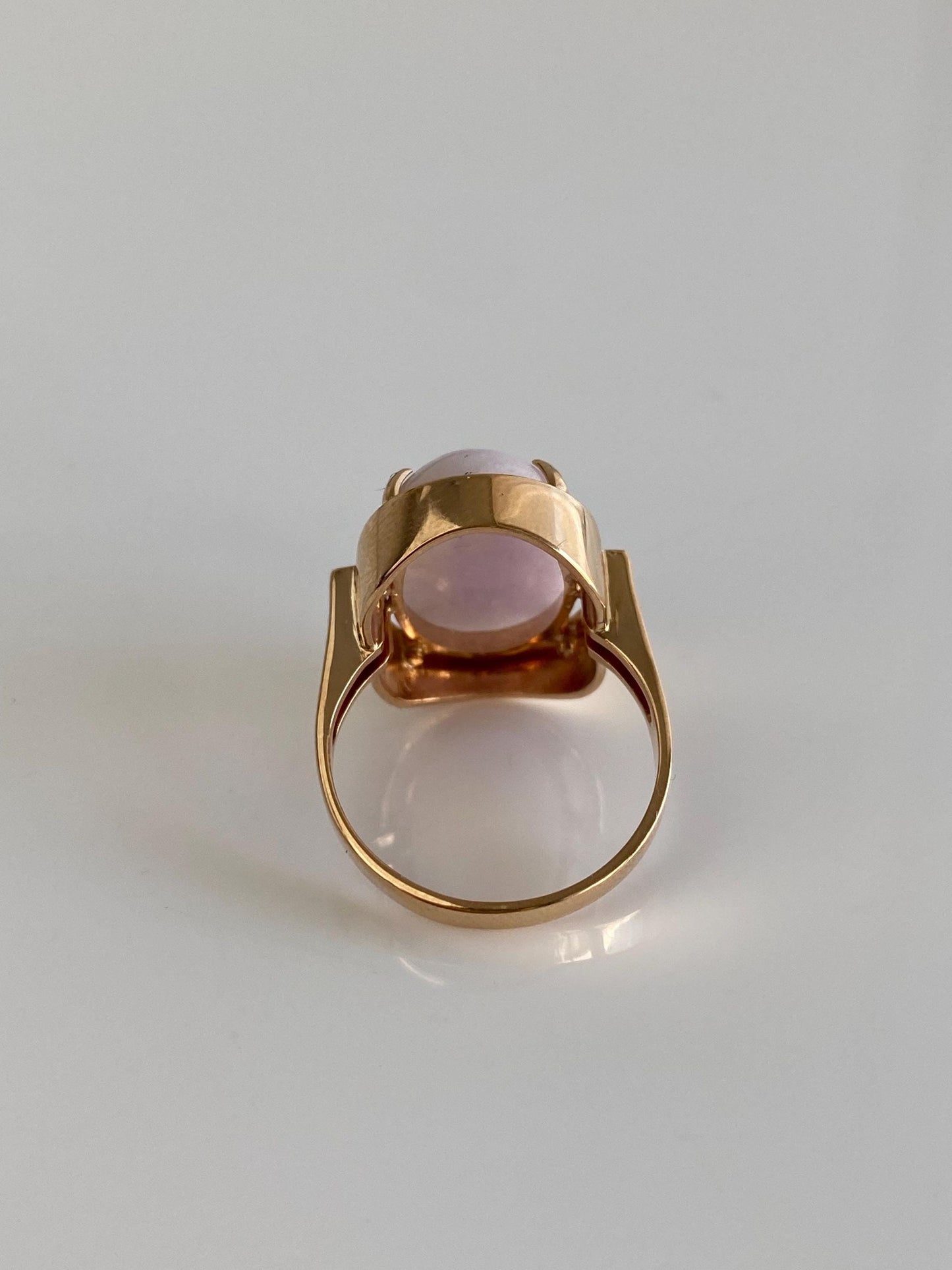 Vintage Solid 14k Yellow Gold Lavender Jade Ring - Size 7