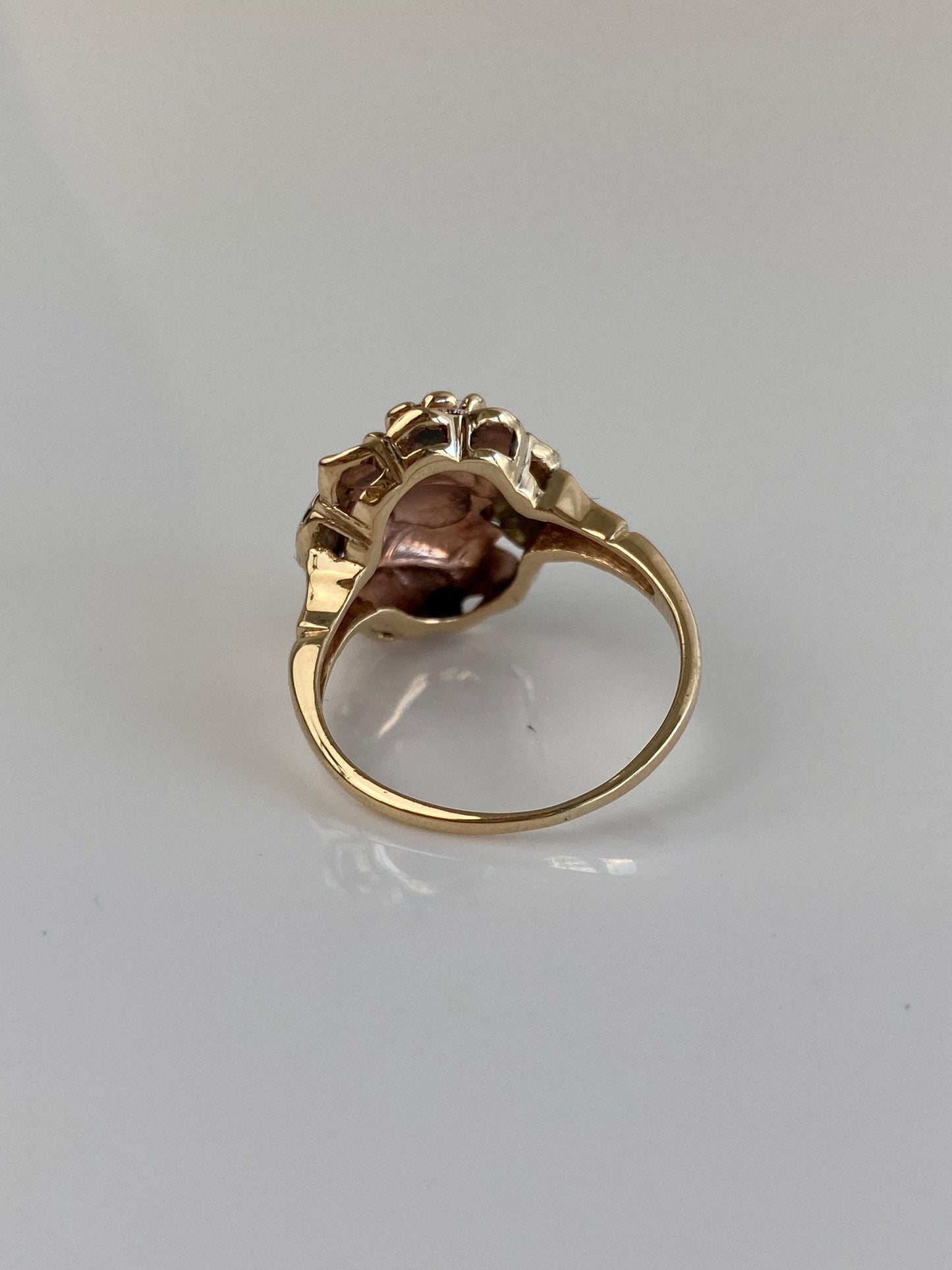 Vintage Solid 14k Tri Tone Gold Blue Sapphire Flower Leaves Ring - Size 6