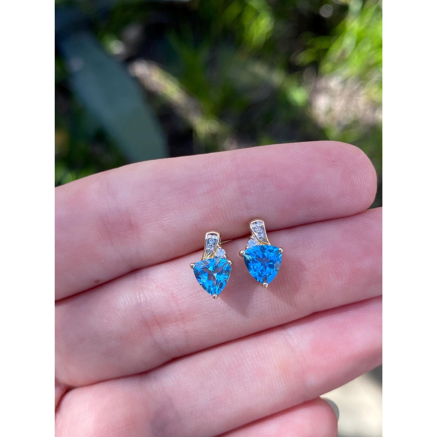 Vintage Solid 10k Yellow Gold Diamond Topaz Stud Earrings