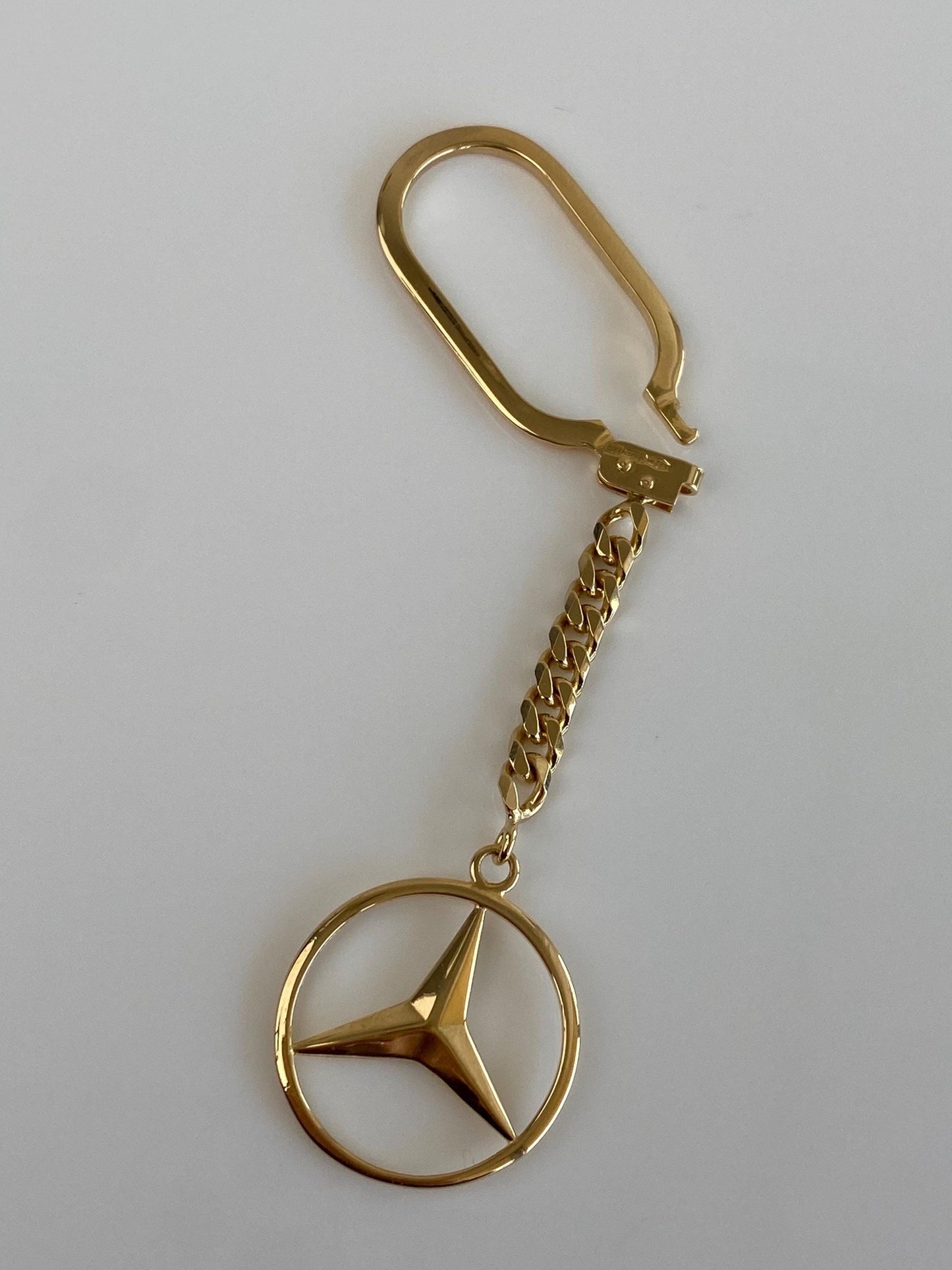 Vintage Solid 18k Yellow Gold Mercedes Tight Curb Chain Keychain