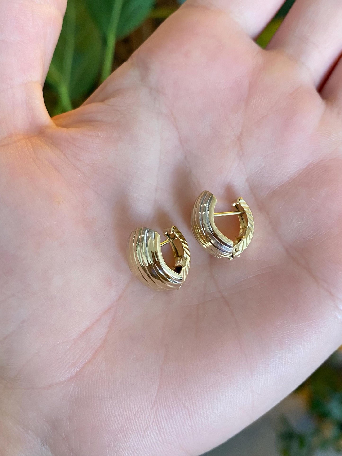 Vintage Solid 14k White & Yellow Gold Lined Design Hoop Earrings