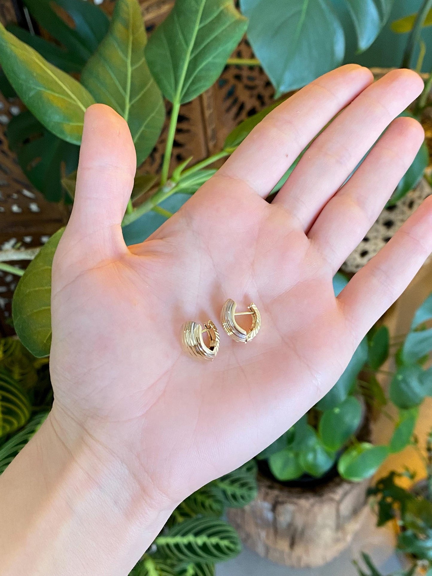 Vintage Solid 14k White & Yellow Gold Lined Design Hoop Earrings
