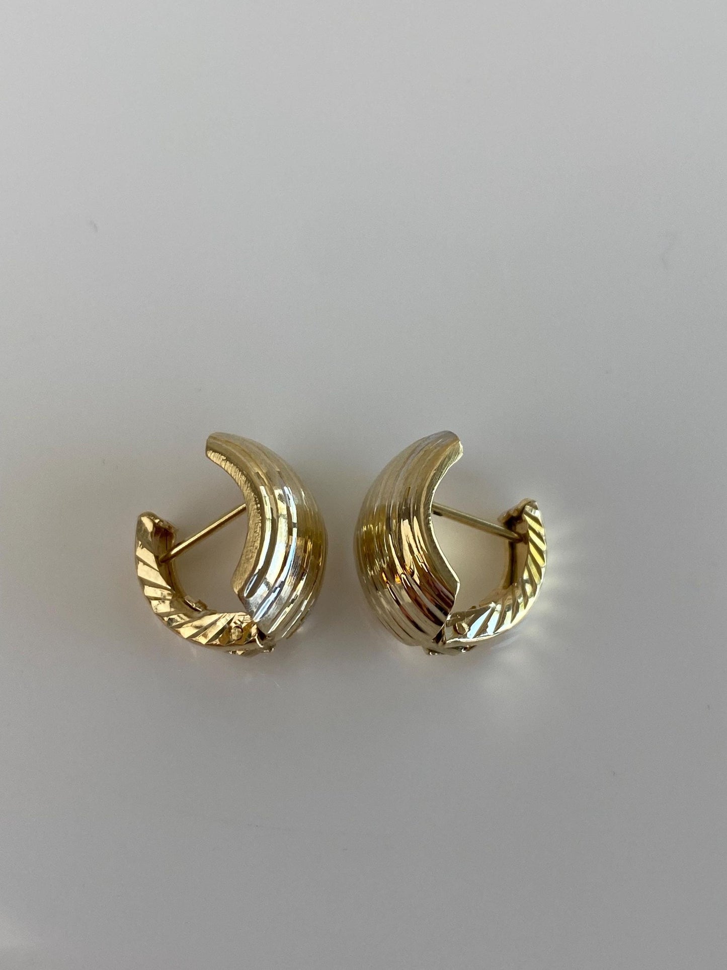 Vintage Solid 14k White & Yellow Gold Lined Design Hoop Earrings