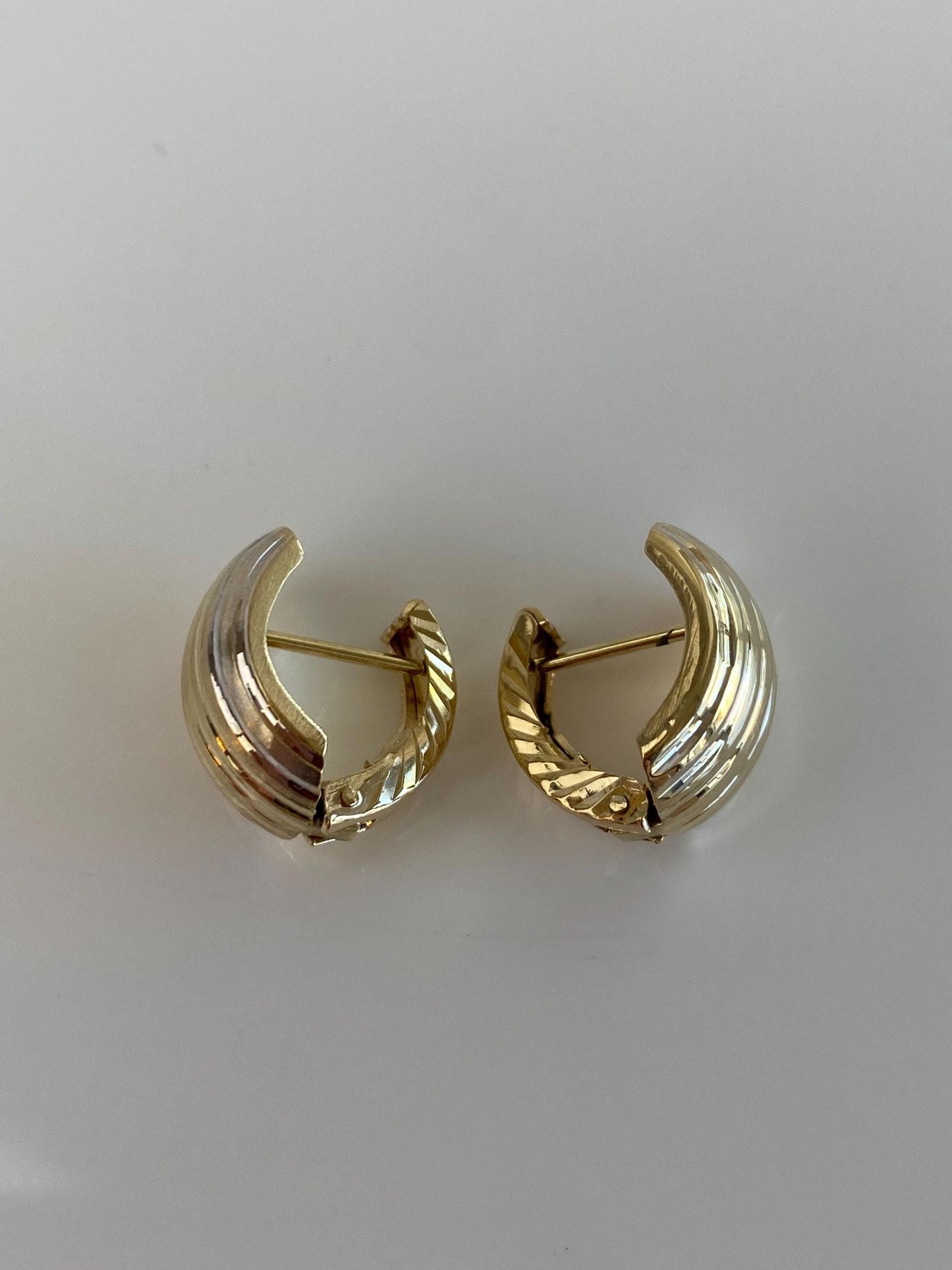 Vintage Solid 14k White & Yellow Gold Lined Design Hoop Earrings