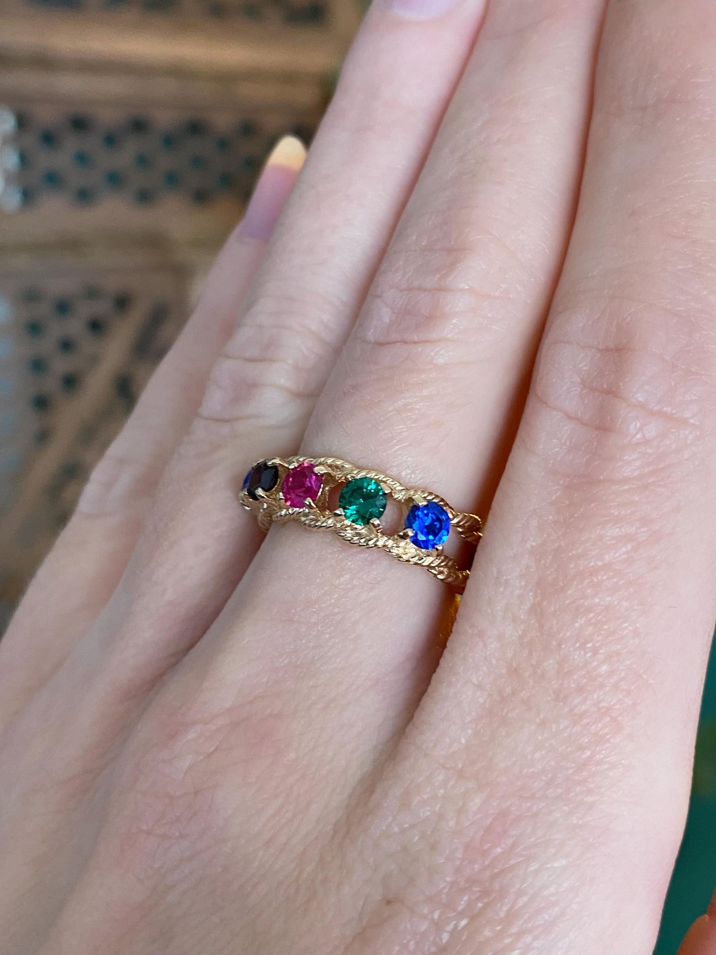 Vintage Solid 10k Yellow Gold Blue Purple & Green Spinel Pink Sapphire Row Ring Band - Size 5.75