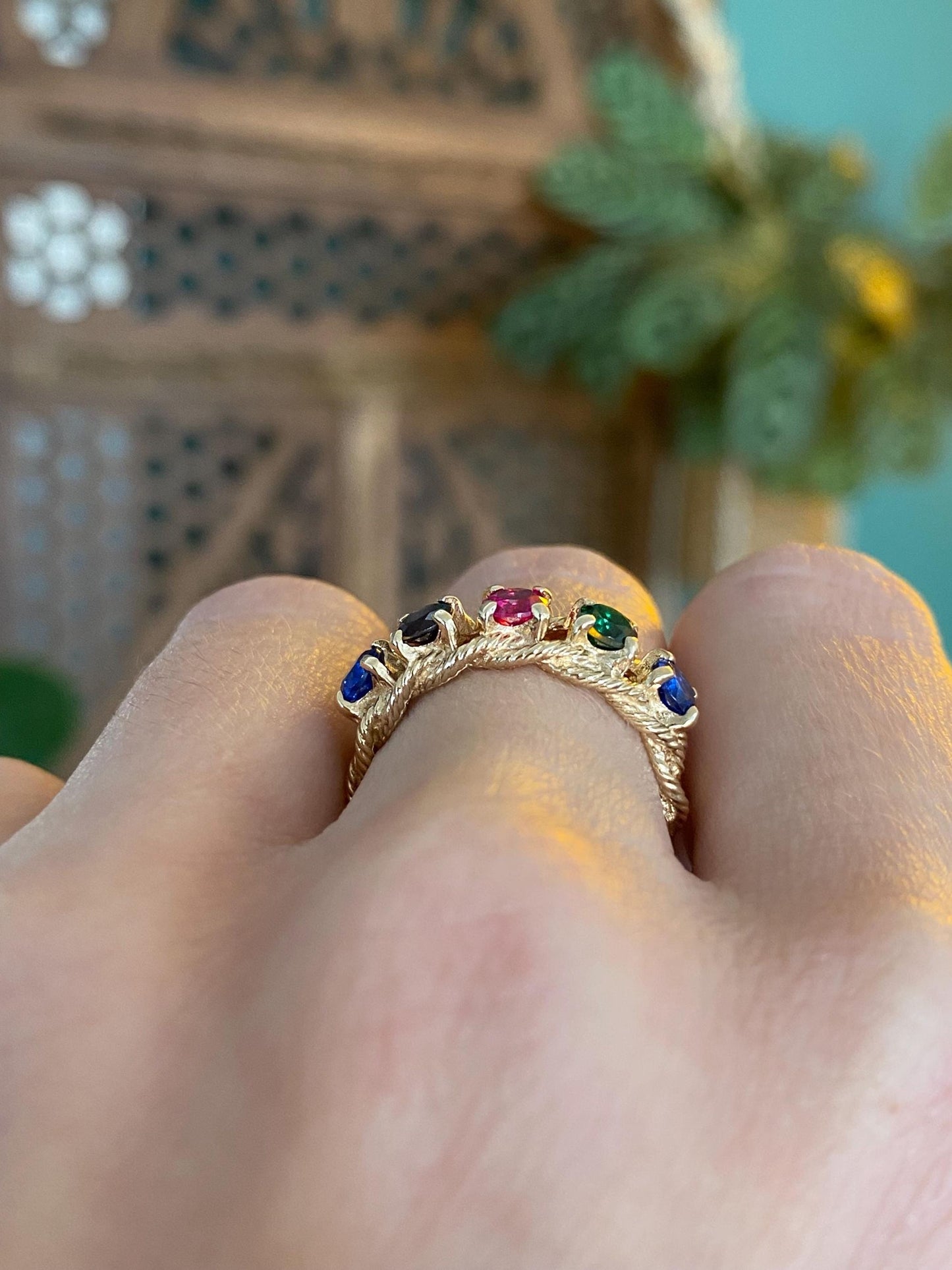 Vintage Solid 10k Yellow Gold Blue Purple & Green Spinel Pink Sapphire Row Ring Band - Size 5.75