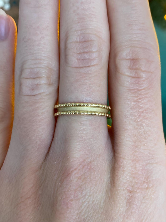 Vintage Solid 18k Yellow Gold Twist Border Ring - Size 6