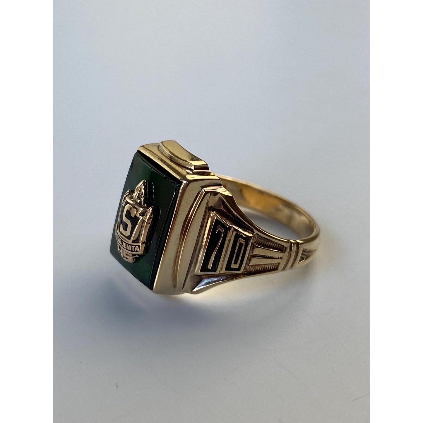 Vintage Solid 10k Yellow Gold Green Spinel 1970 Class Ring - Size 6.75