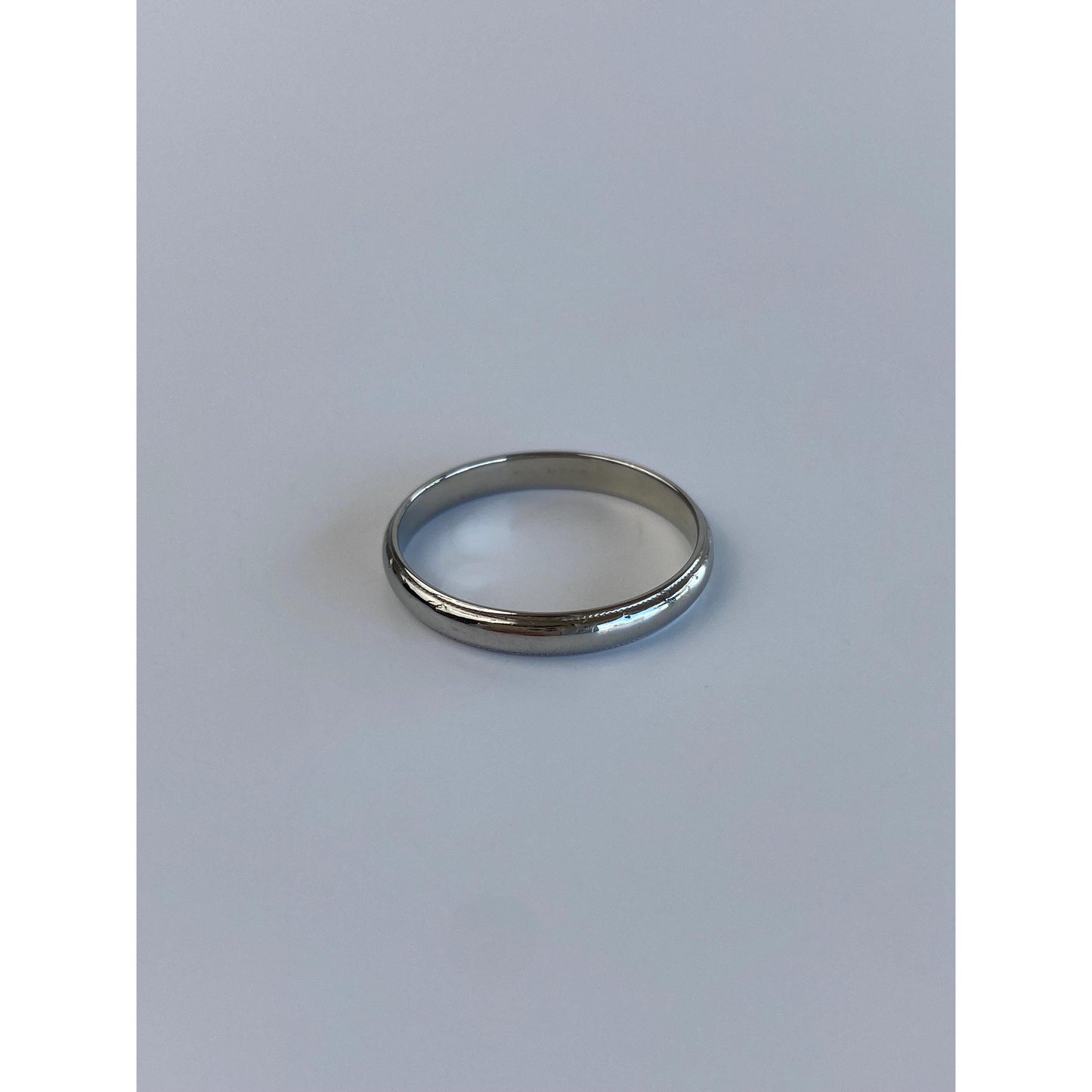 Vintage Solid 18k White Gold Miligrain Ring Band - Size 6.5