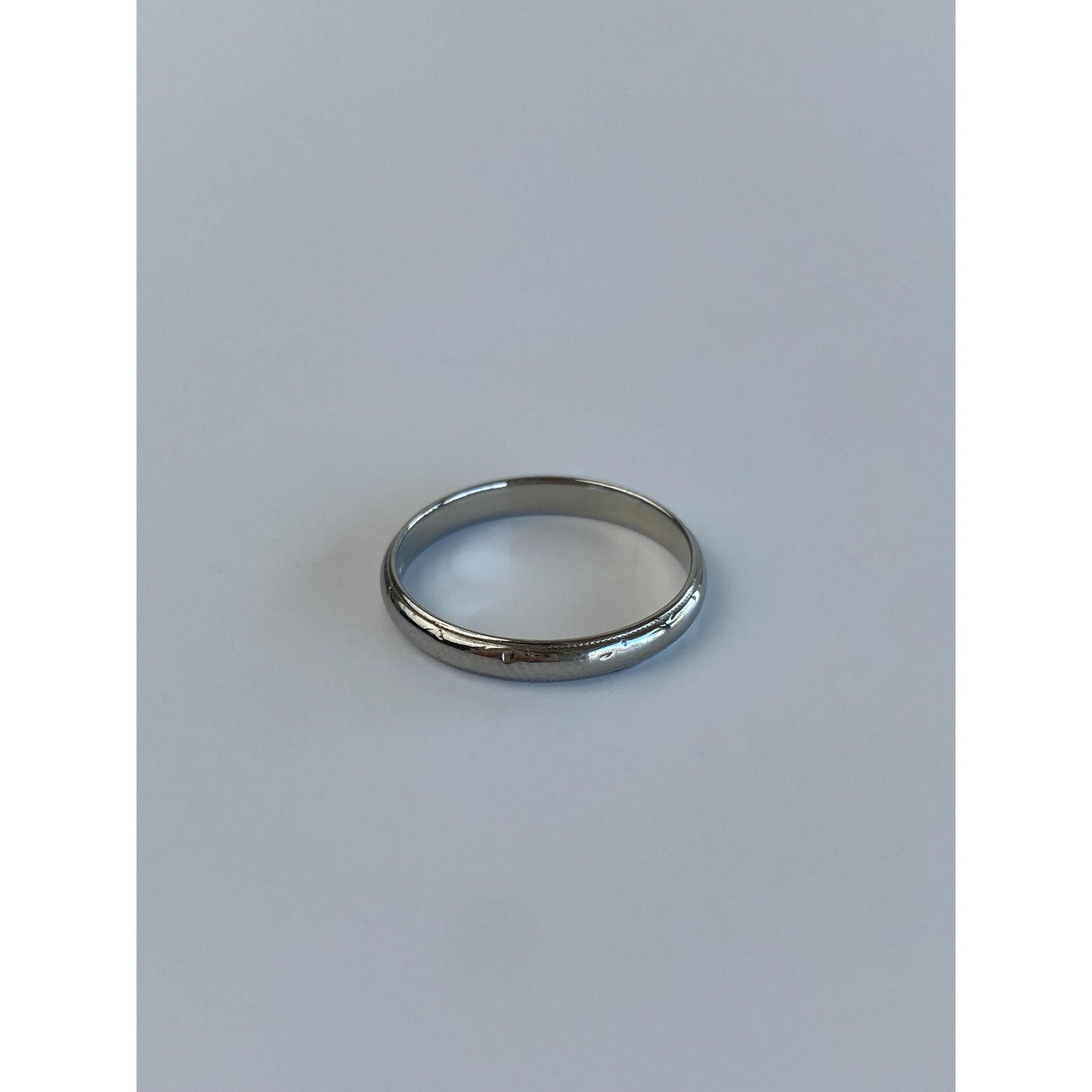 Vintage Solid 18k White Gold Miligrain Ring Band - Size 6.5