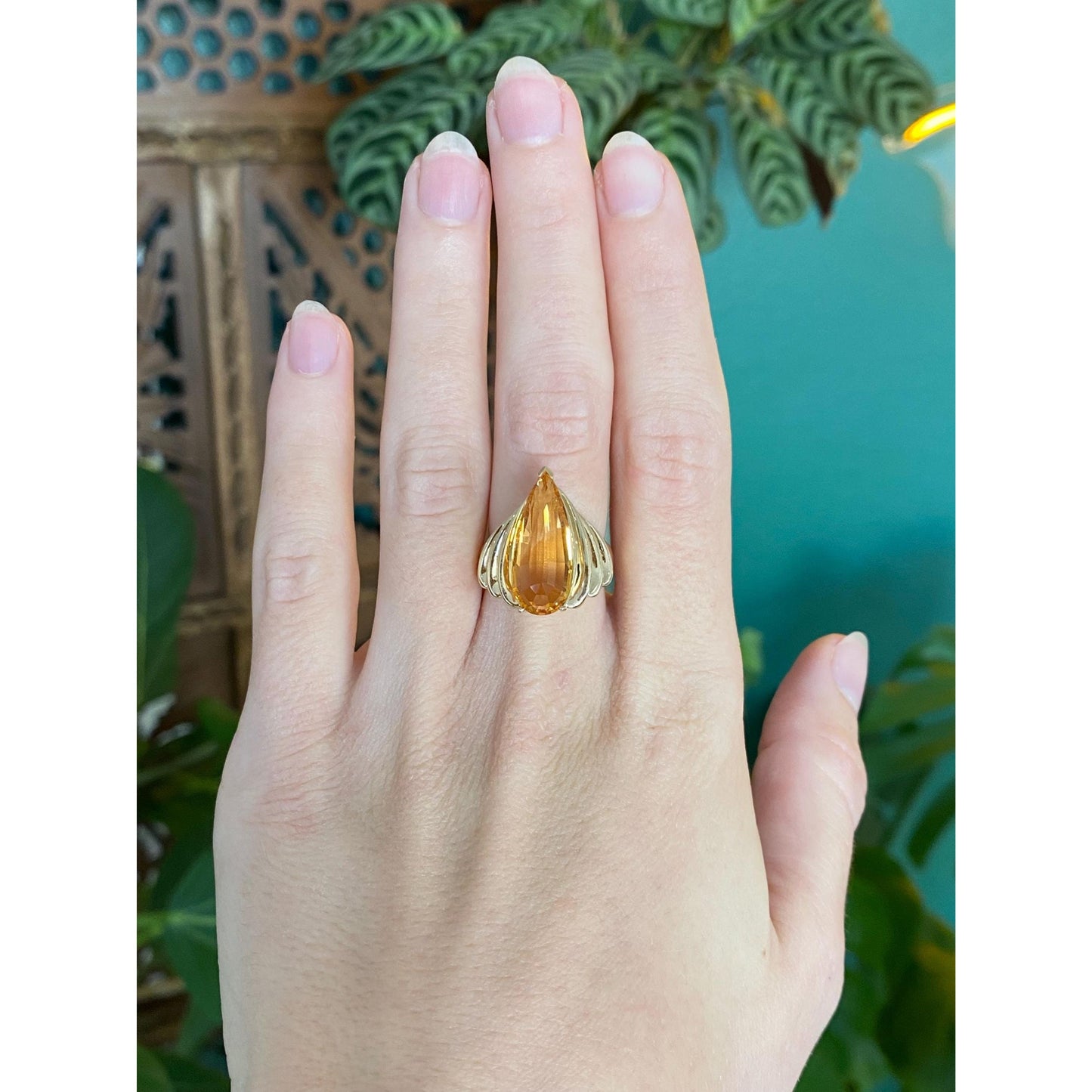 Vintage Solid 14k Yellow Gold Citrine Teardrop Fluted Ring - Size 5.75