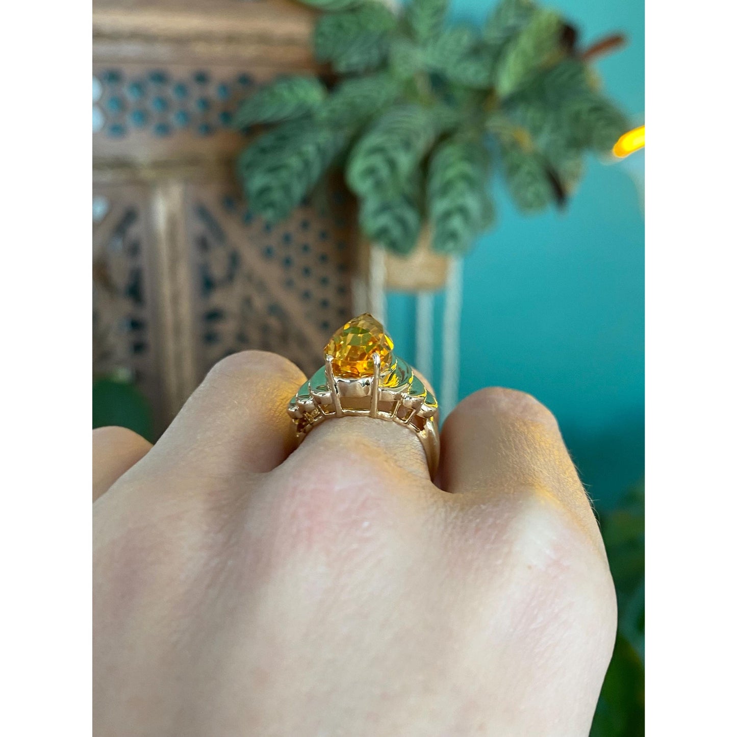 Vintage Solid 14k Yellow Gold Citrine Teardrop Fluted Ring - Size 5.75