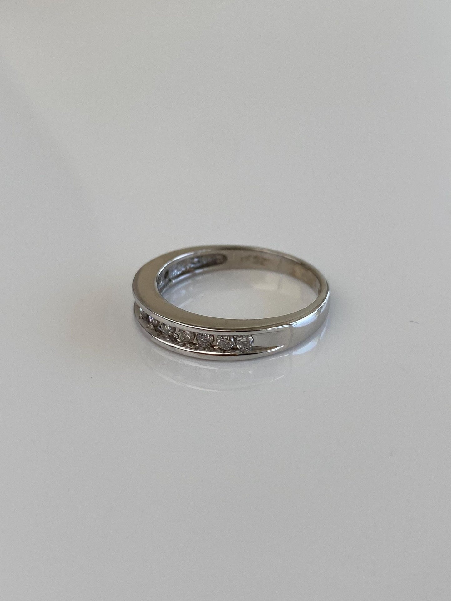 Vintage Solid 14k White Gold Diamond Ring Band - Size 6.75