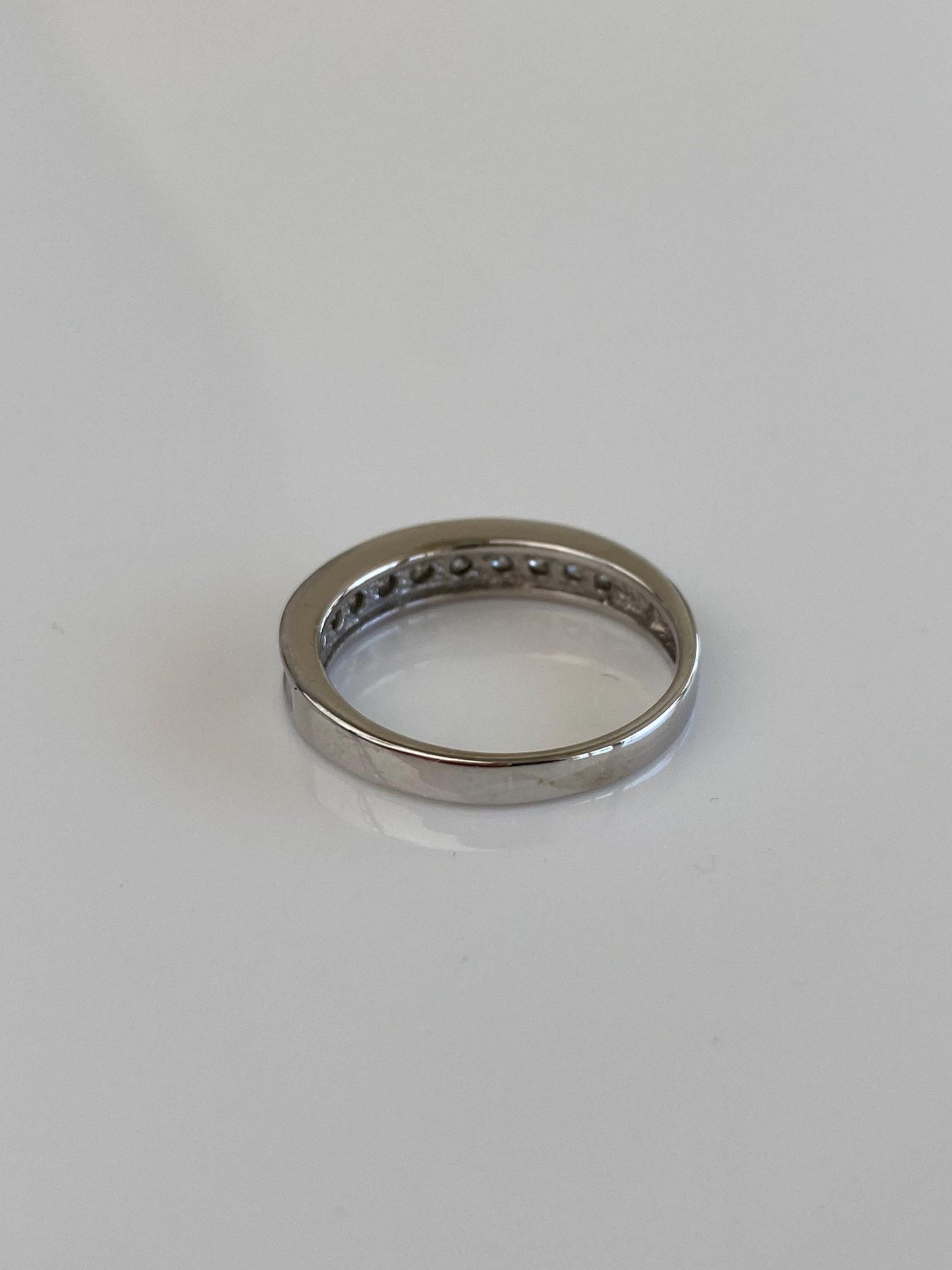 Vintage Solid 14k White Gold Diamond Ring Band - Size 6.75