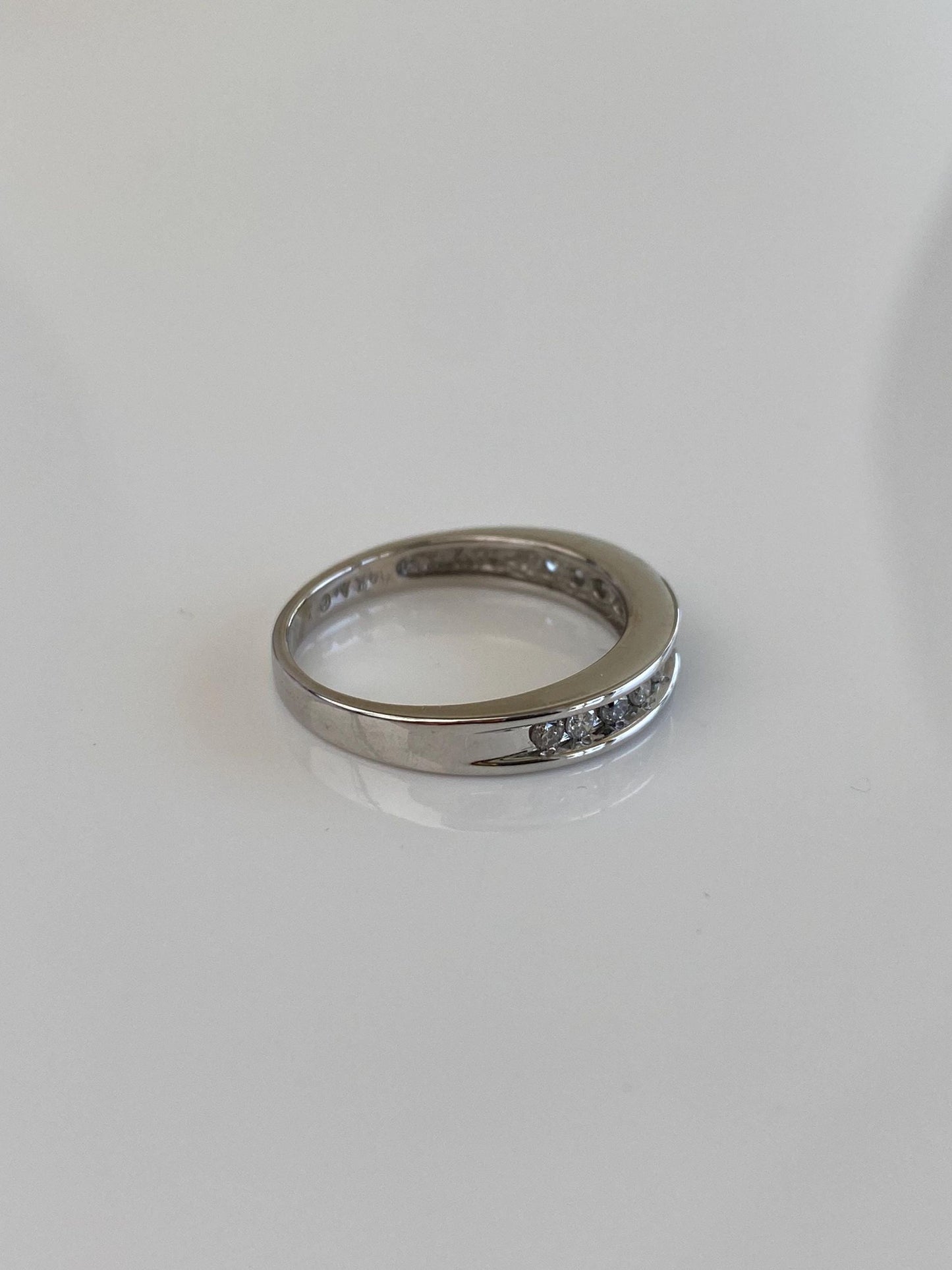Vintage Solid 14k White Gold Diamond Ring Band - Size 6.75