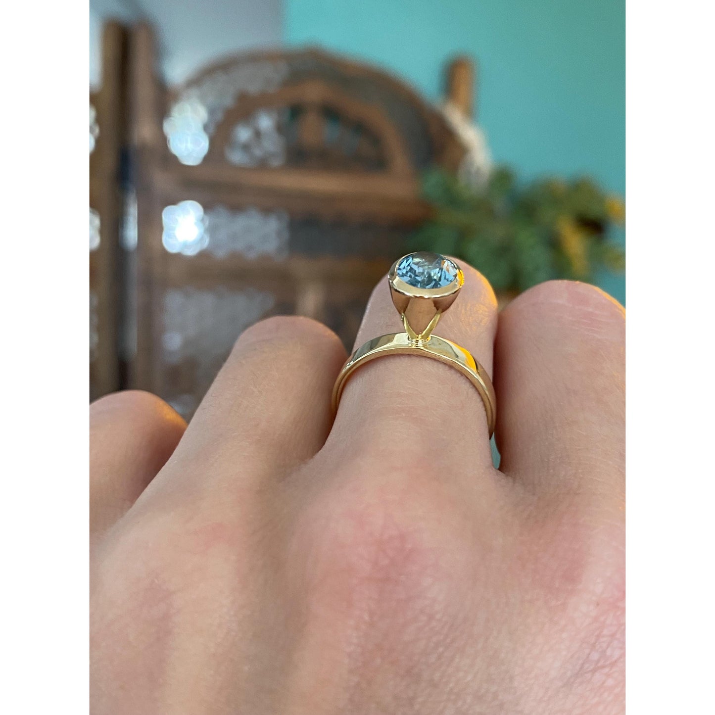 Vintage Solid 14k Yellow Gold Aquamarine Ring - Size 6.75