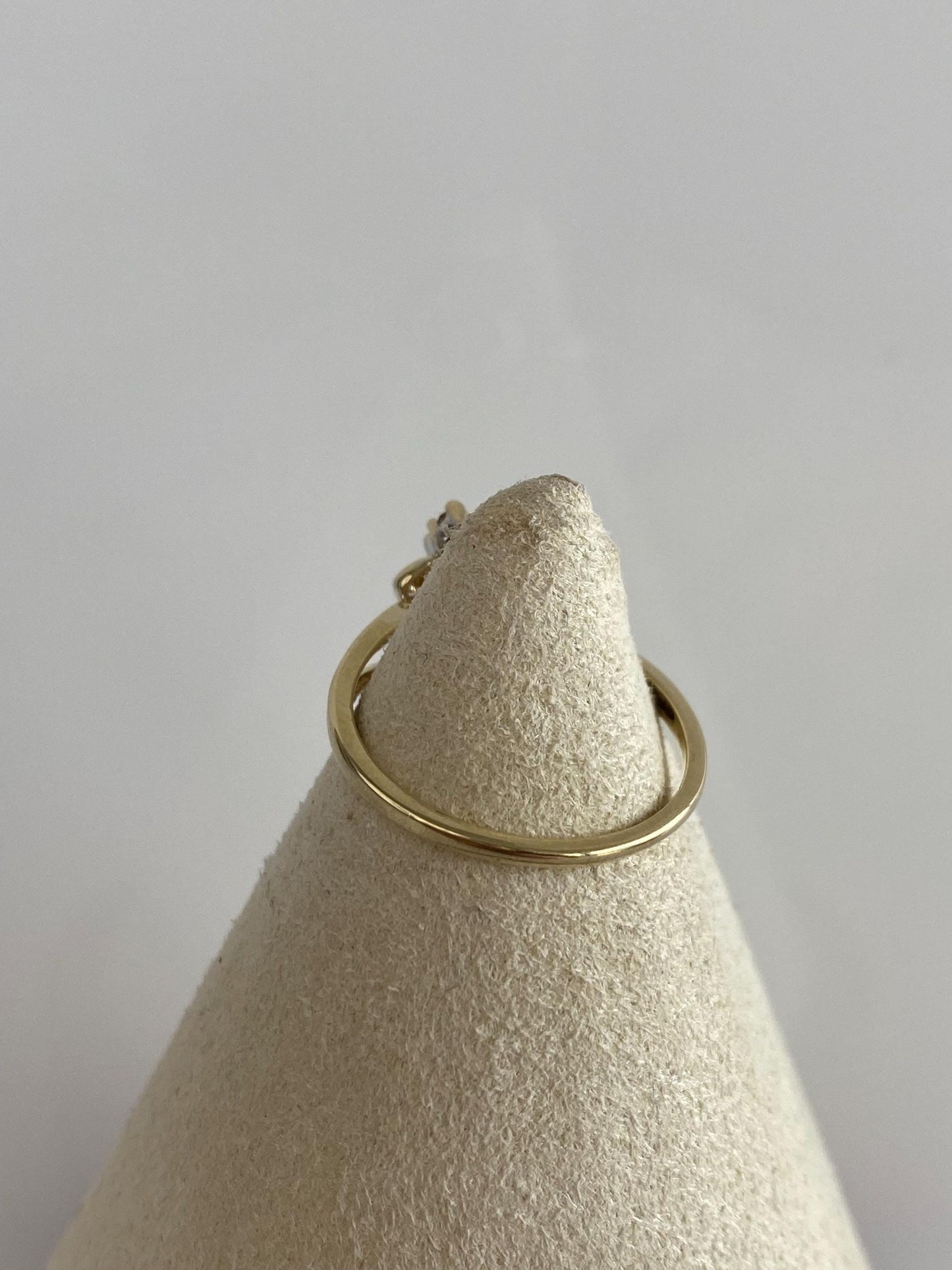 Vintage Solid 10k Yellow Gold Diamond Twist Ring - Size 6.5