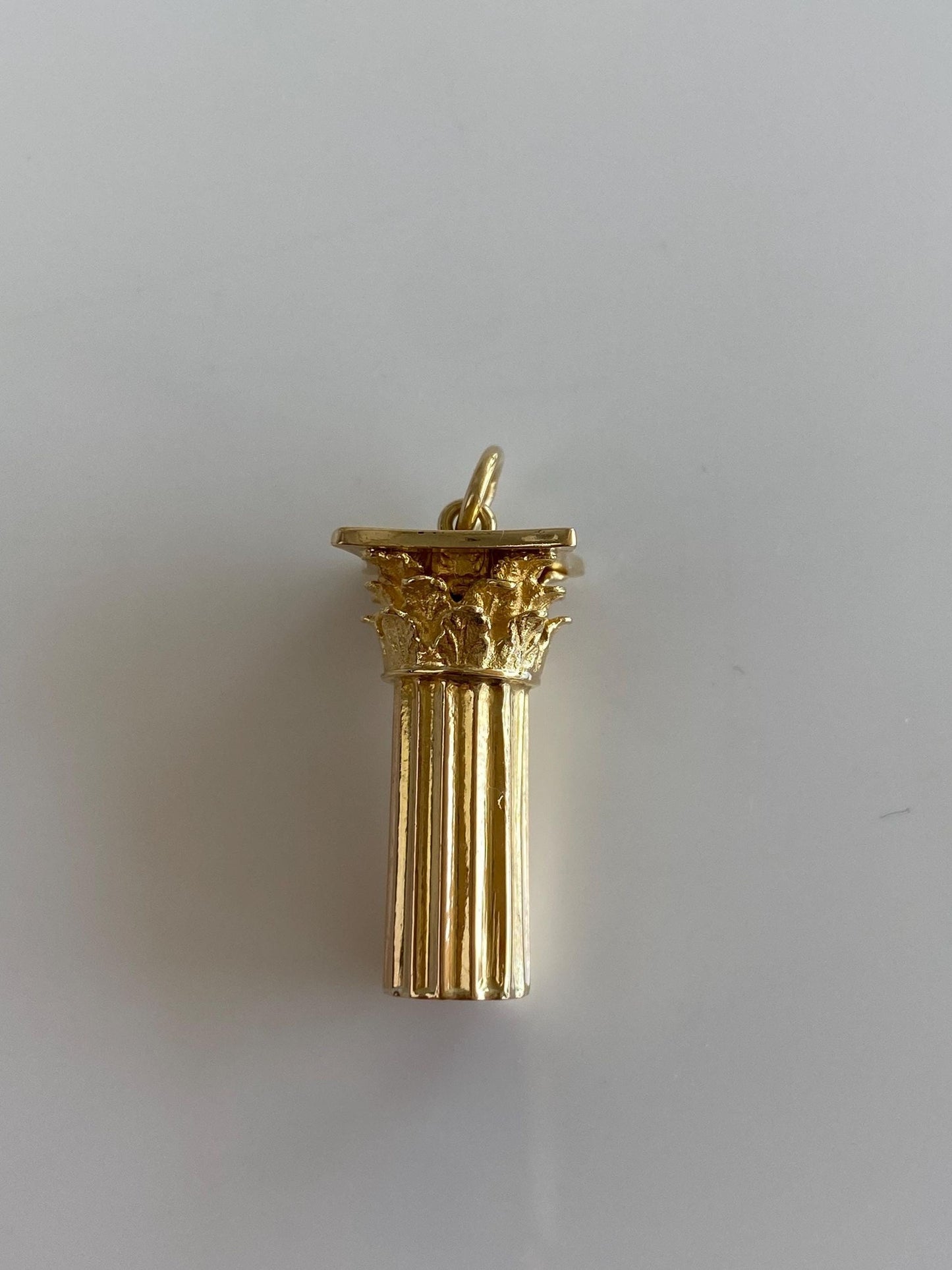 Vintage 18k Yellow Gold Large Column Charm