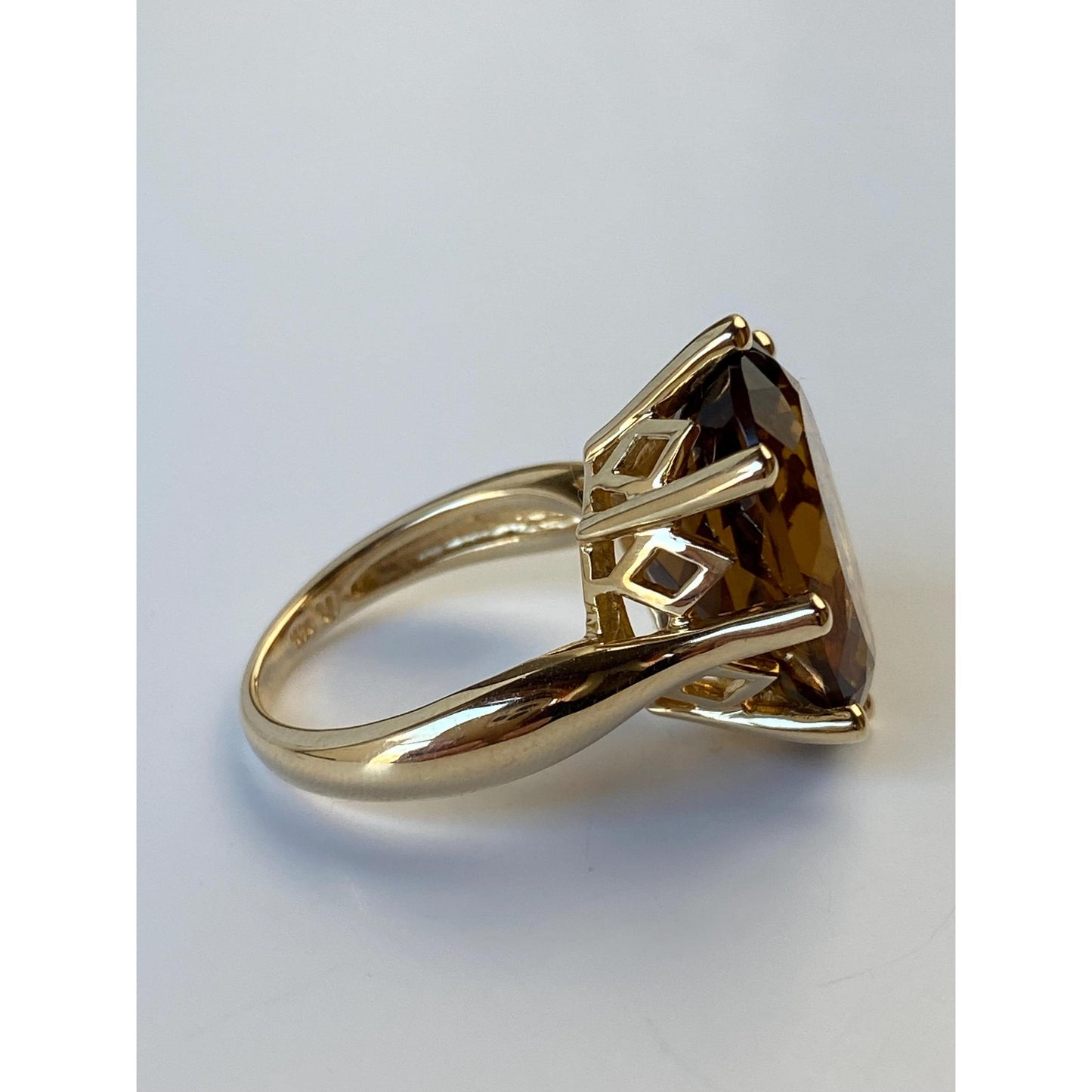 Vintage Solid 14k Yellow Gold Large Citrine Ring - Size 7