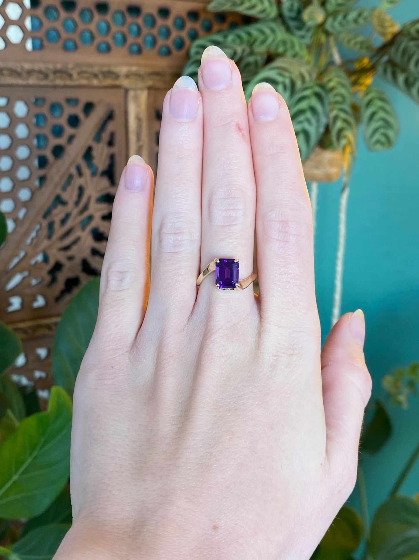 Vintage Solid 14k Yellow Gold Amethyst Ring - Size 7