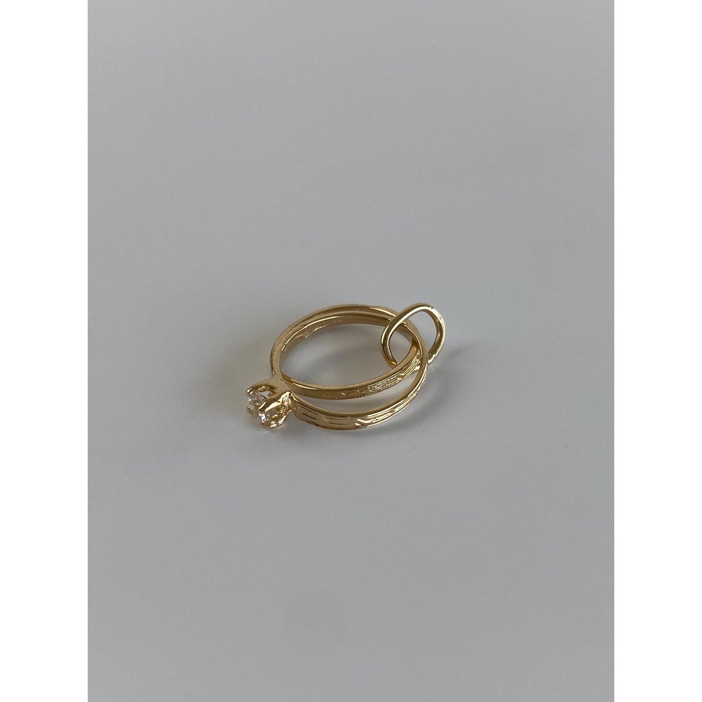 Vintage Solid 14k Yellow Gold Clear Quartz Wedding Ring Set Charm