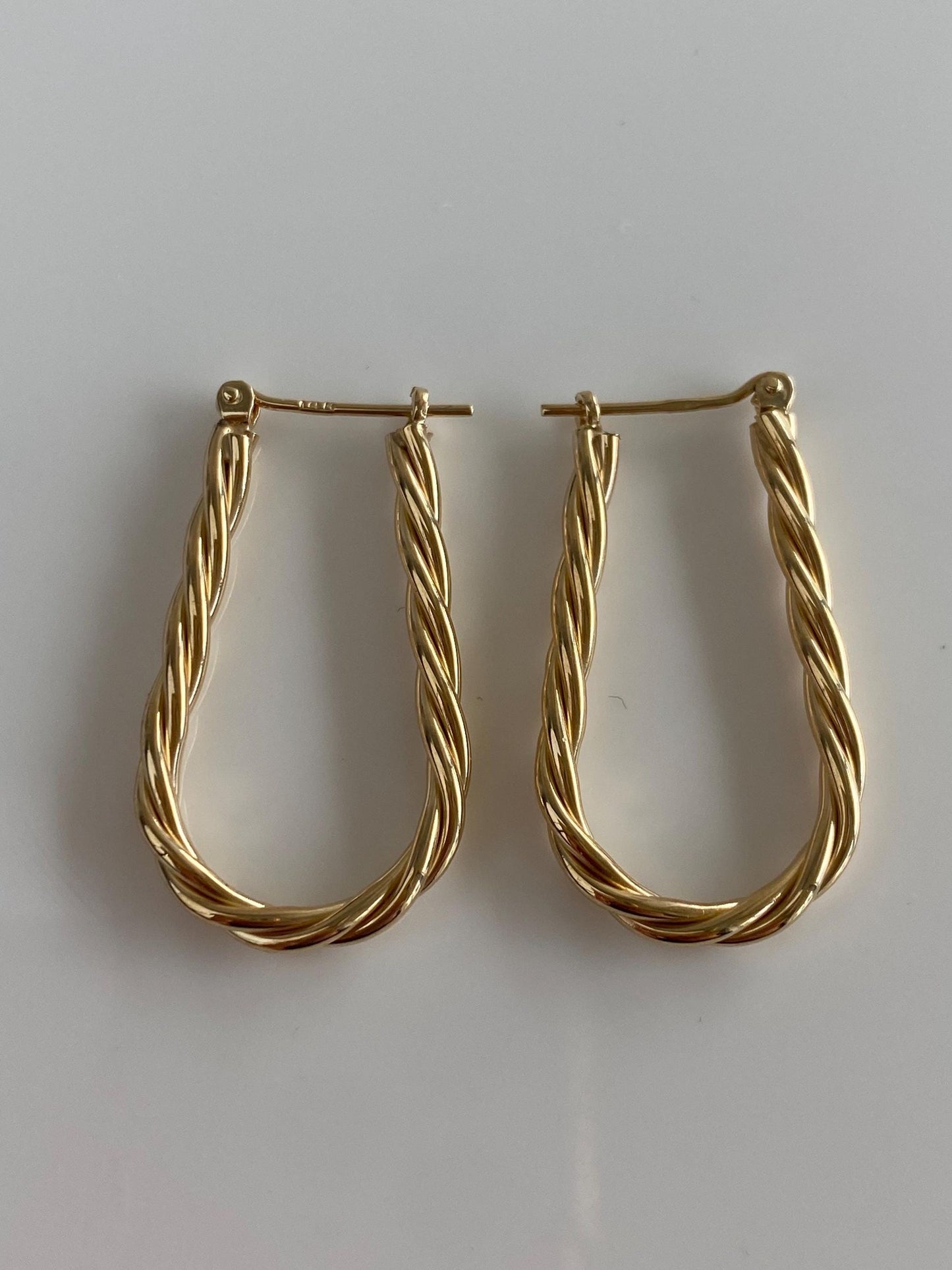 Vintage Solid 14k Yellow Gold Twist Oval Hoop Earrings
