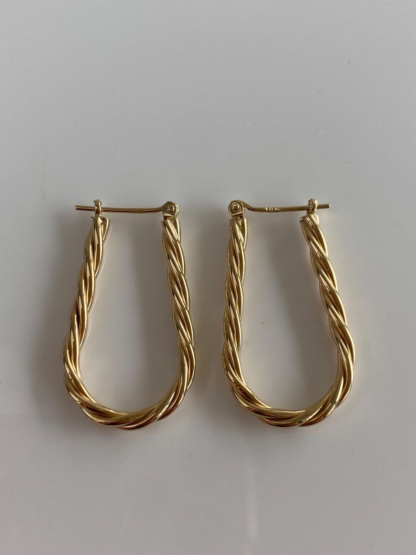 Vintage Solid 14k Yellow Gold Twist Oval Hoop Earrings