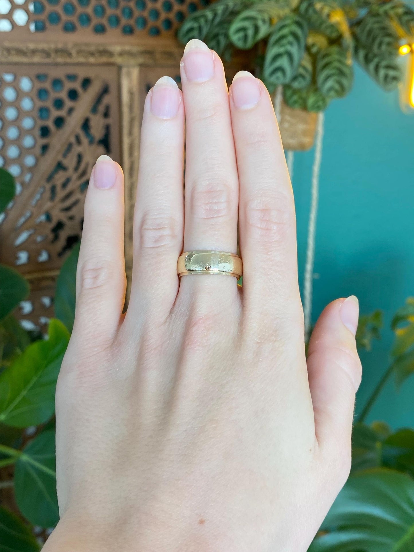 Vintage Solid 14k Yellow Gold Textured Lined Ring Band - Size 7.25