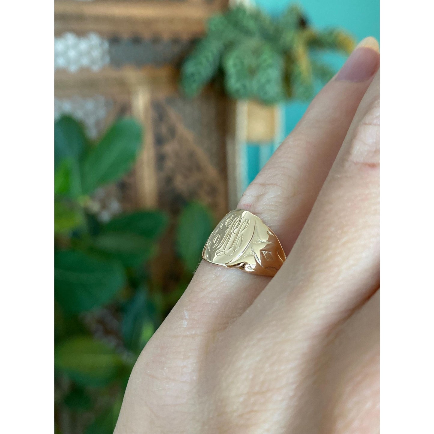 Vintage Solid 10k Yellow Gold Monogram Design Ring Band - Size 3.25