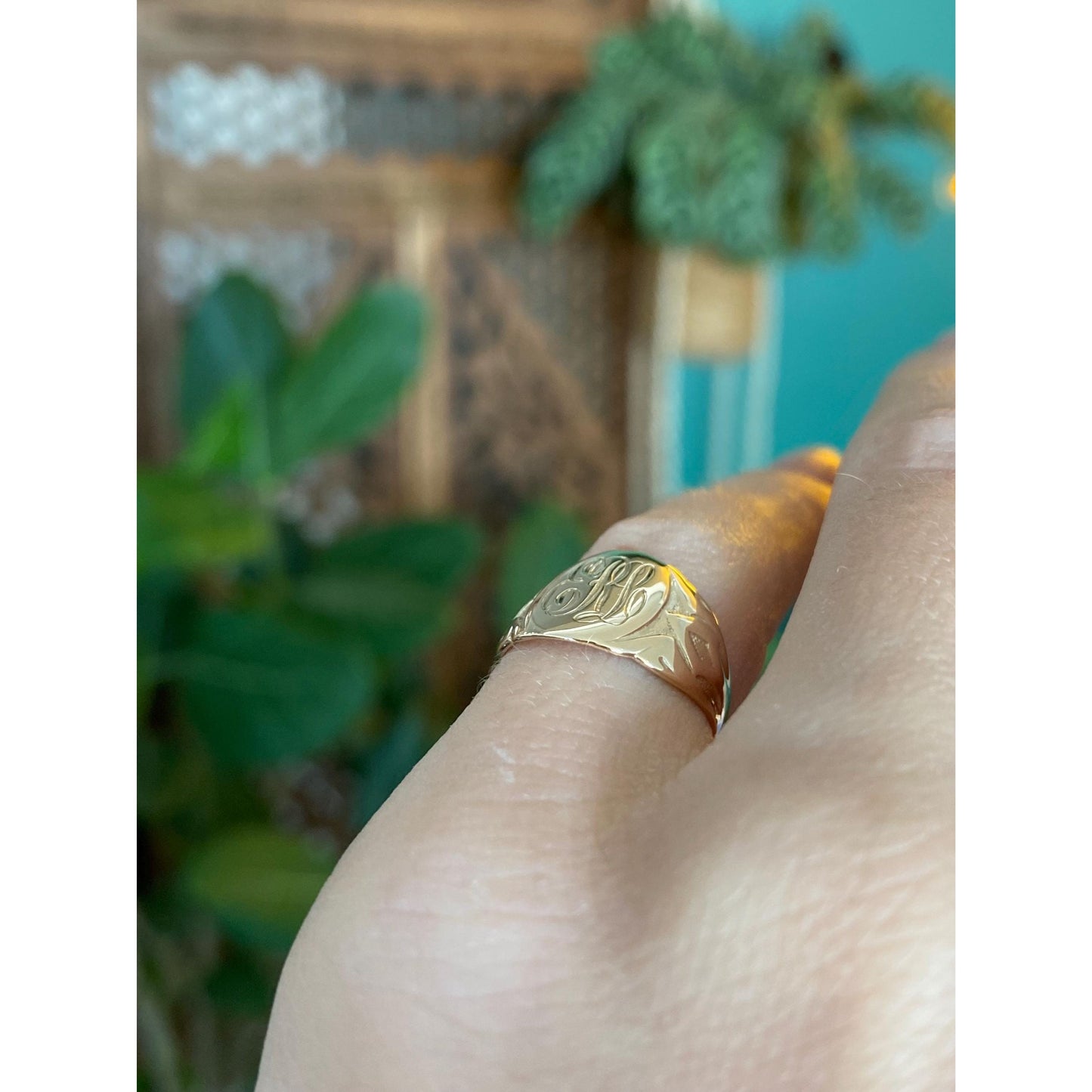 Vintage Solid 10k Yellow Gold Monogram Design Ring Band - Size 3.25