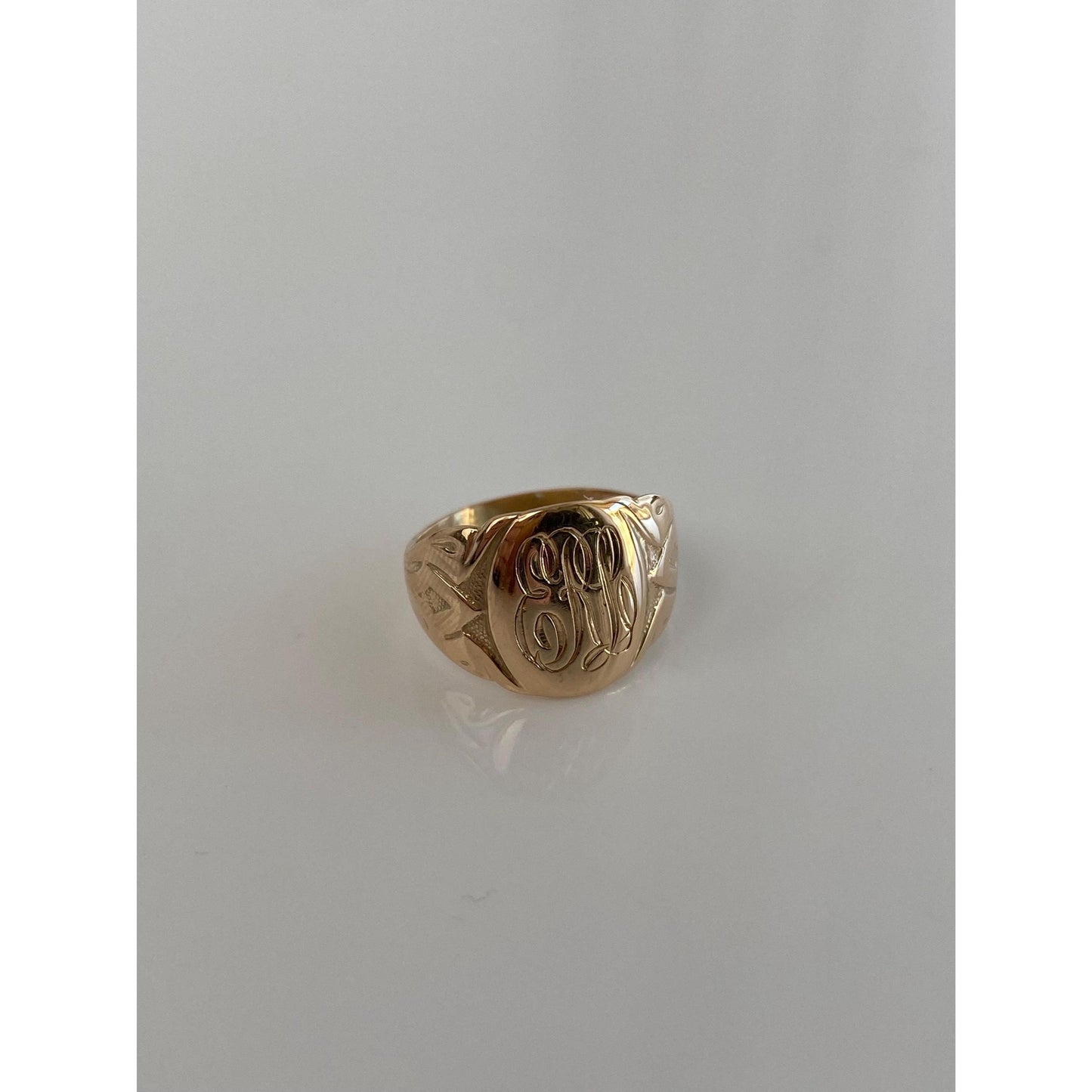 Vintage Solid 10k Yellow Gold Monogram Design Ring Band - Size 3.25