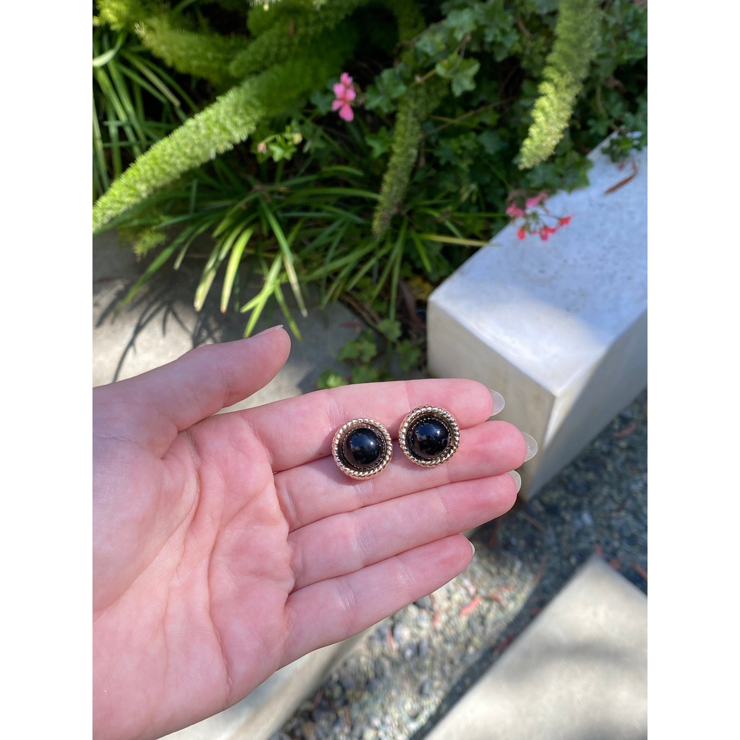 Vintage Solid 14k Yellow Gold Black Dome Stud Earrings