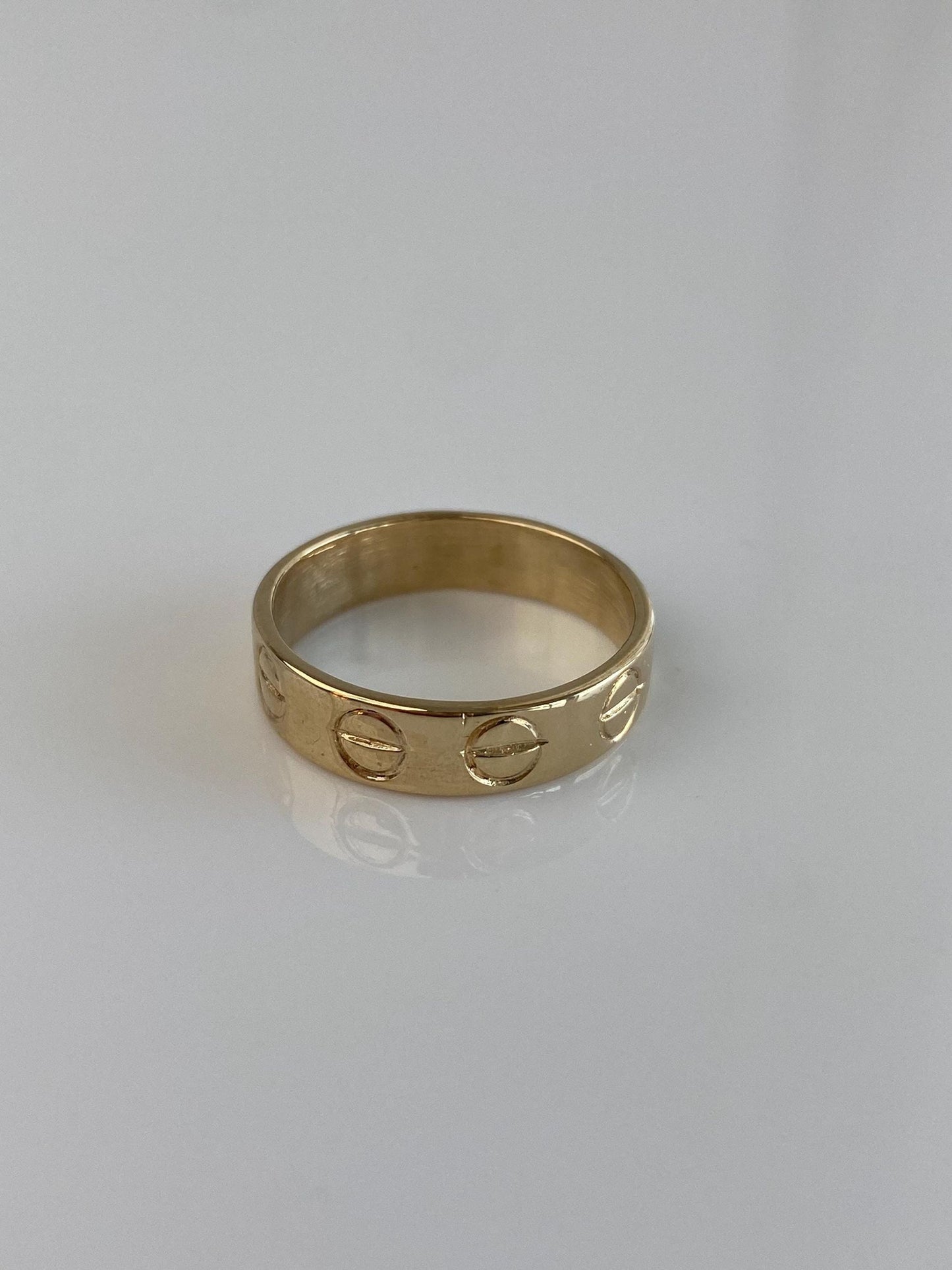 Vintage Solid 14k Yellow Gold Screw Love Style Ring Band - Size 8