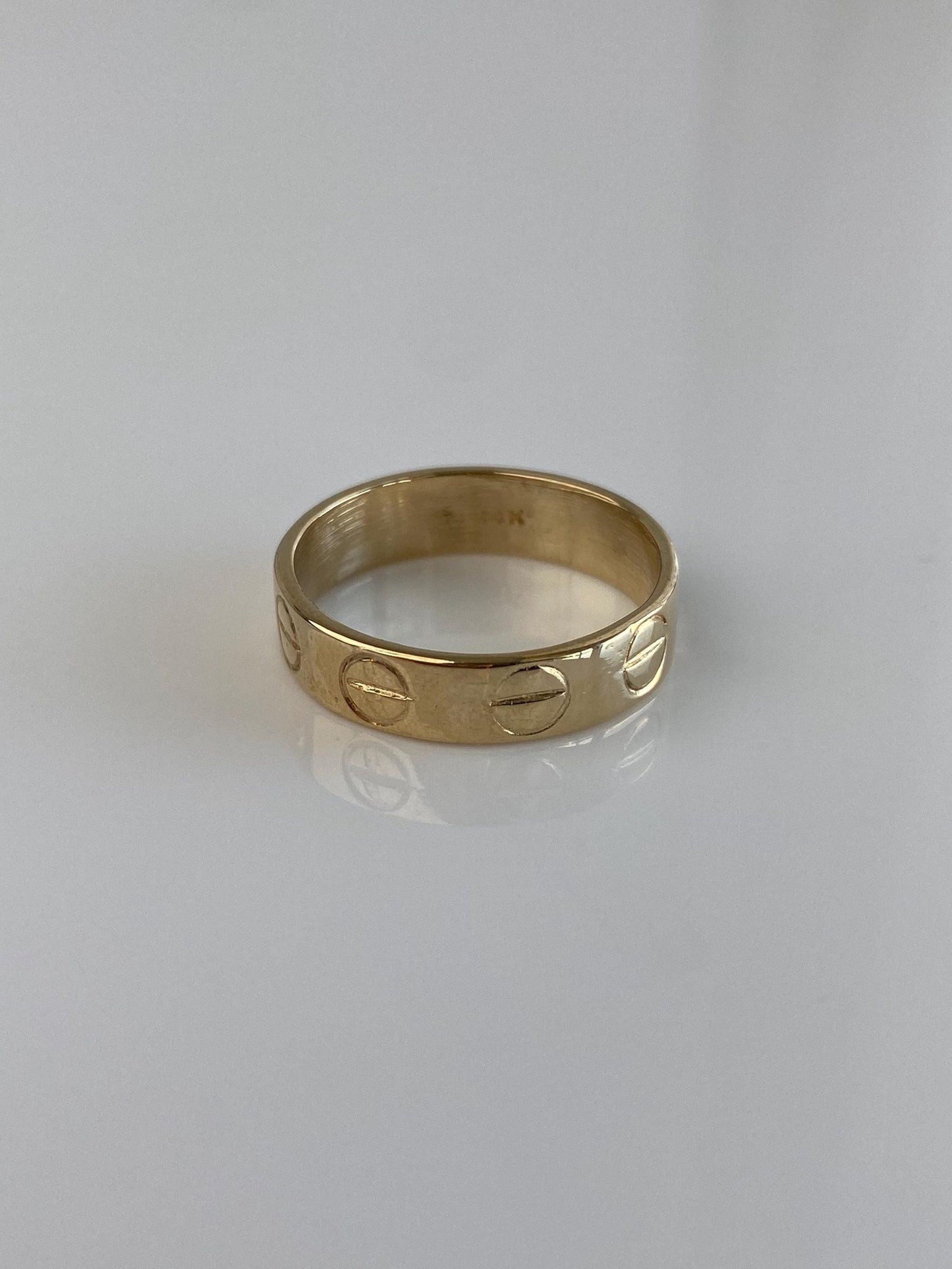 Vintage Solid 14k Yellow Gold Screw Love Style Ring Band - Size 8