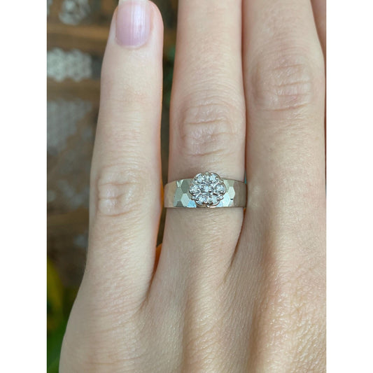 Vintage Solid 10k White Gold Diamond Cluster Faceted Ring Band - Size 5.25