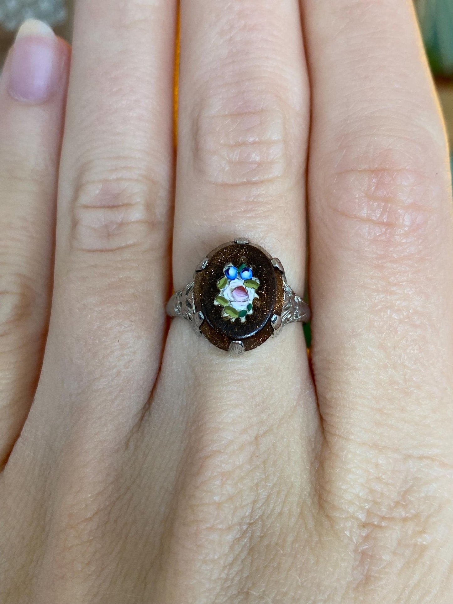Vintage Solid 18k White Gold Hand Painted Flower Gold Stone Art Deco Ring - Size 5.75