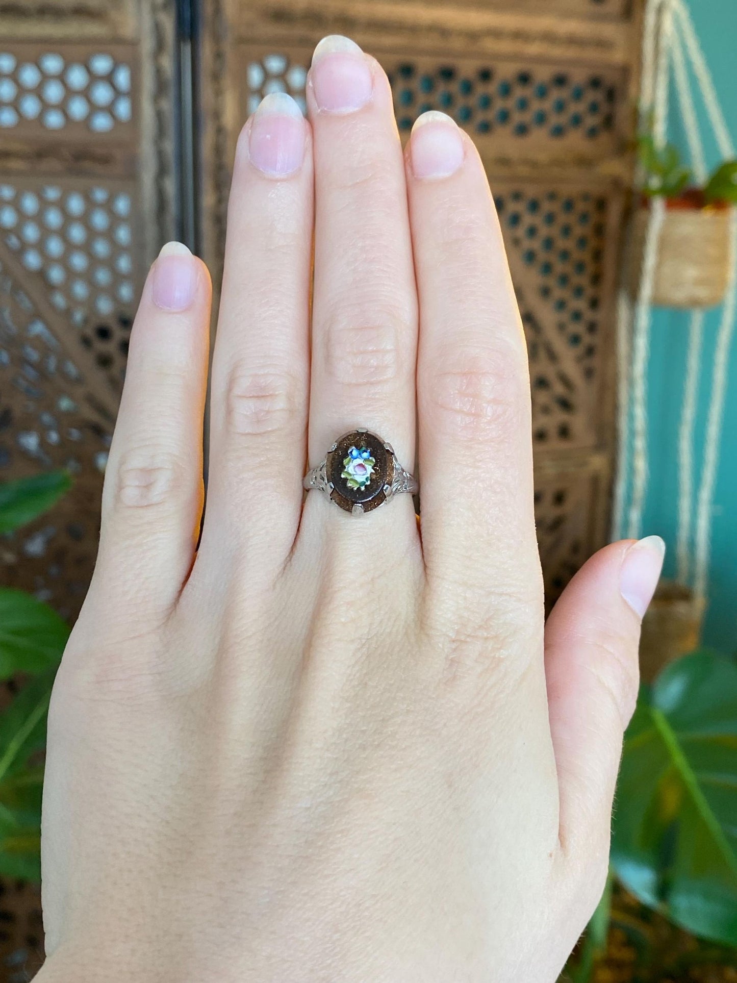Vintage Solid 18k White Gold Hand Painted Flower Gold Stone Art Deco Ring - Size 5.75