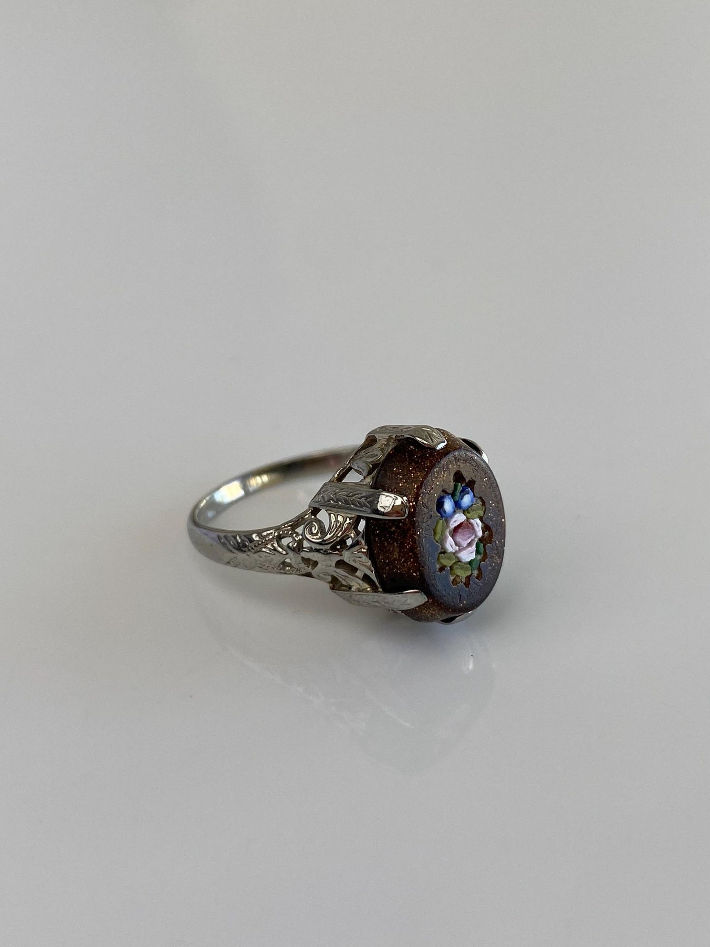 Vintage Solid 18k White Gold Hand Painted Flower Gold Stone Art Deco Ring - Size 5.75