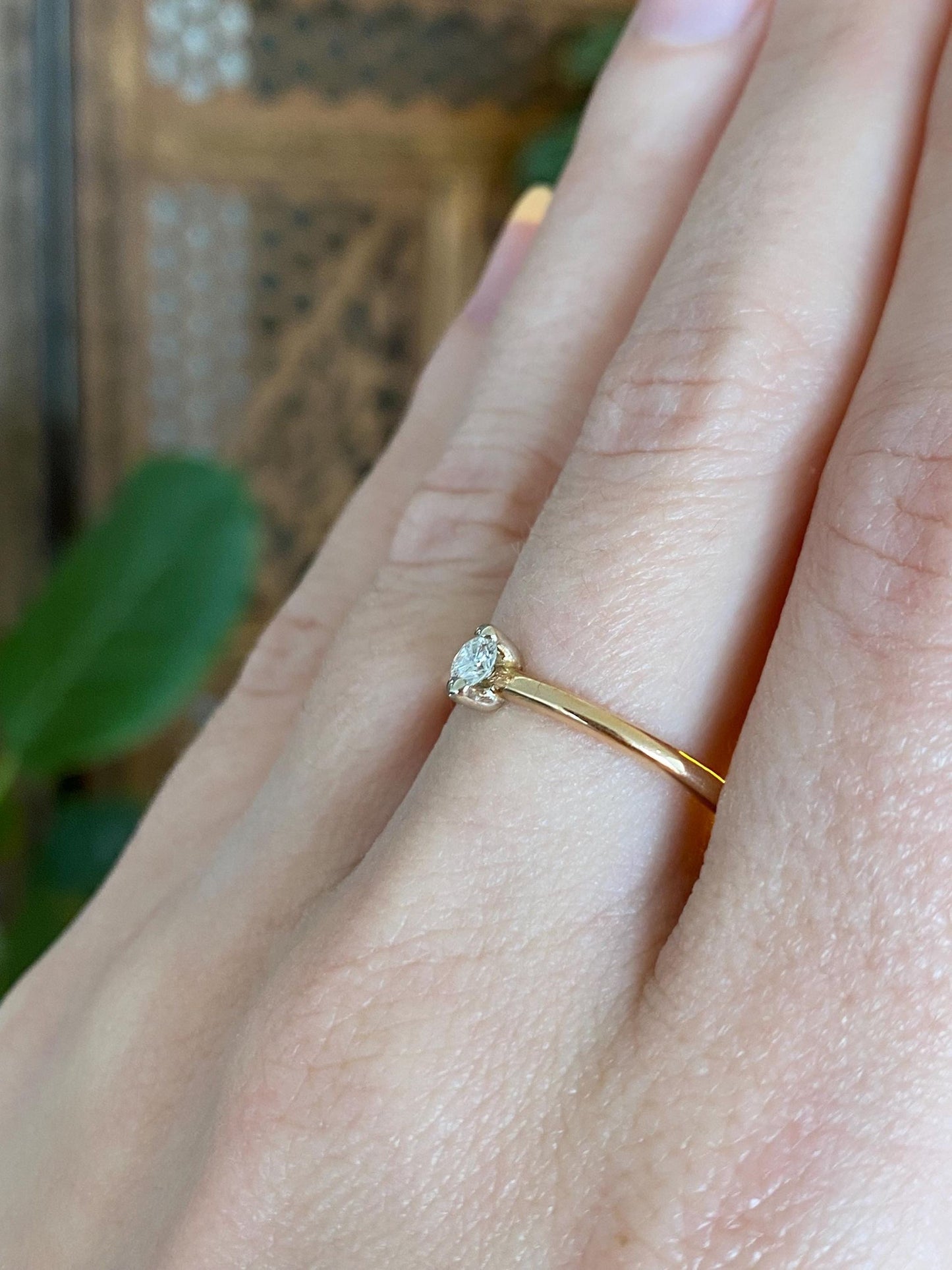 Vintage Solid 14k Yellow Gold Diamond Ring - Size 8