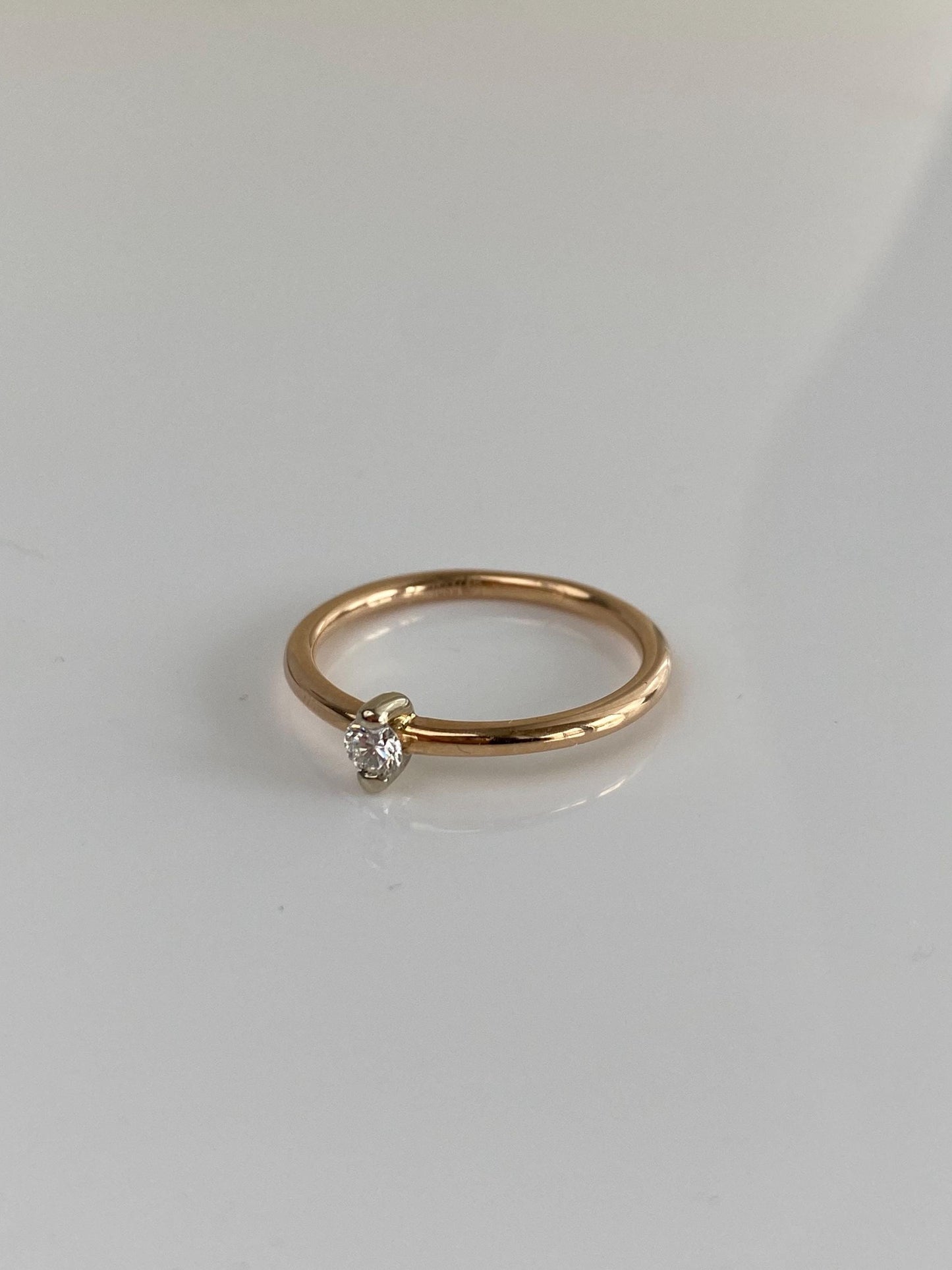 Vintage Solid 14k Yellow Gold Diamond Ring - Size 8