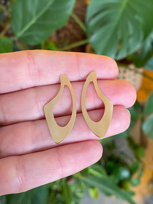 Vintage Solid 14k Yellow Gold Open Design Drop Earrings