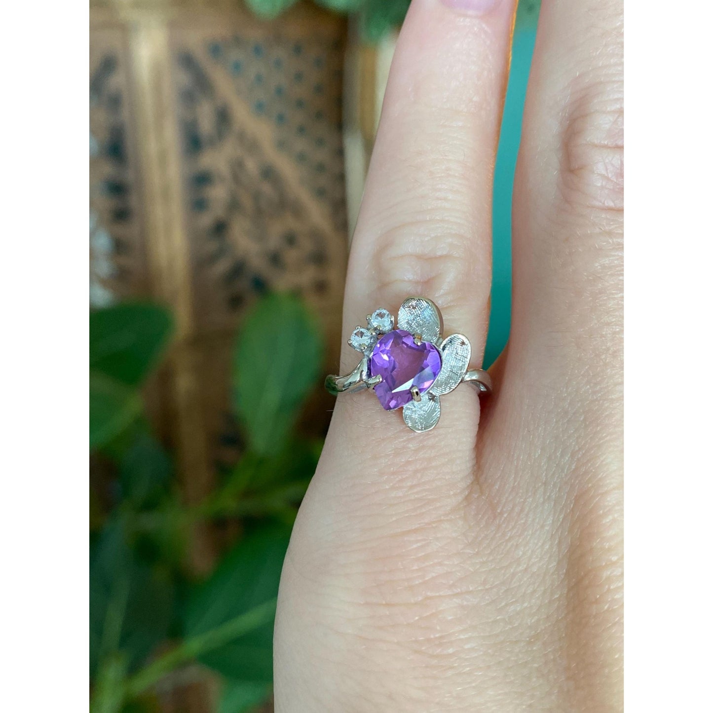 Vintage Solid 14k White Gold Purple Sapphire Clear Quartz Ring - Size 3.75