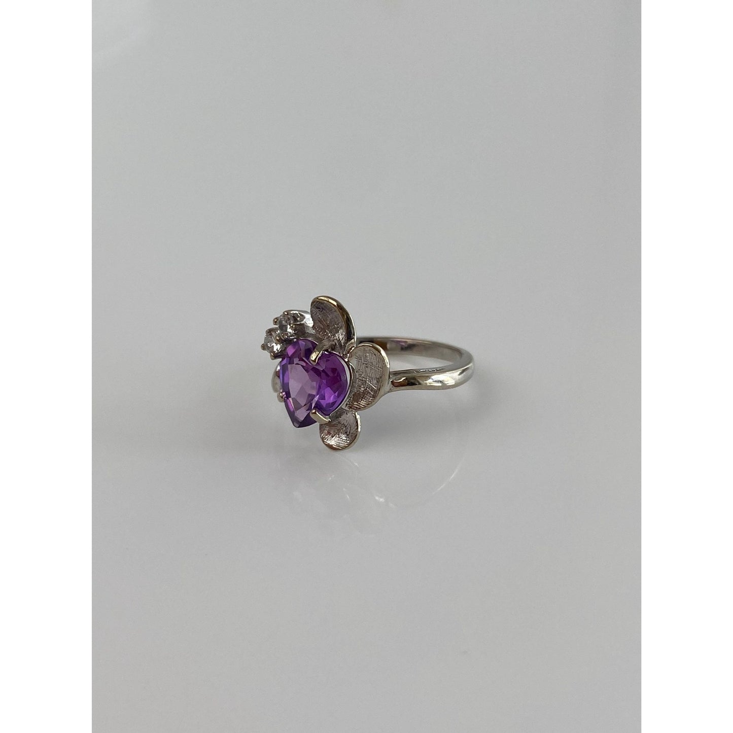 Vintage Solid 14k White Gold Purple Sapphire Clear Quartz Ring - Size 3.75