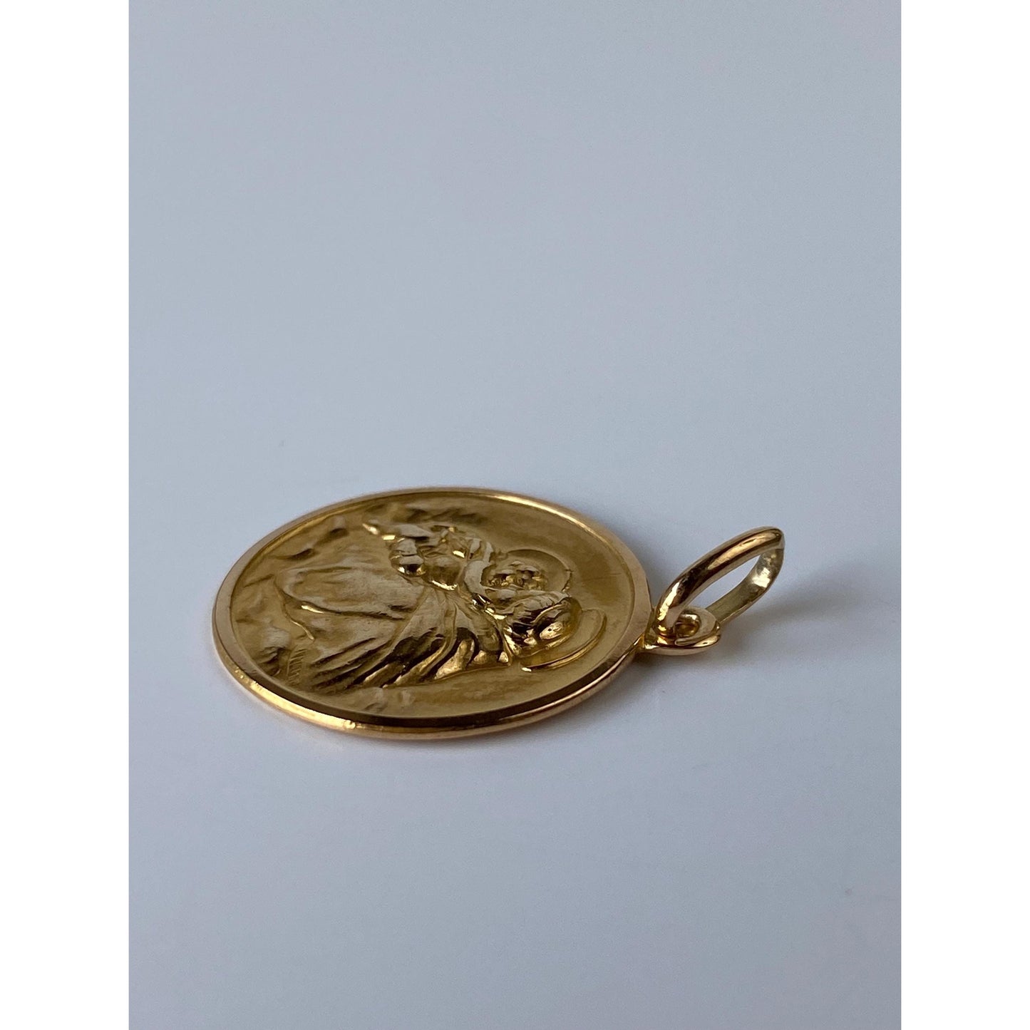 Vintage Solid 18k Yellow Gold Religious Charm