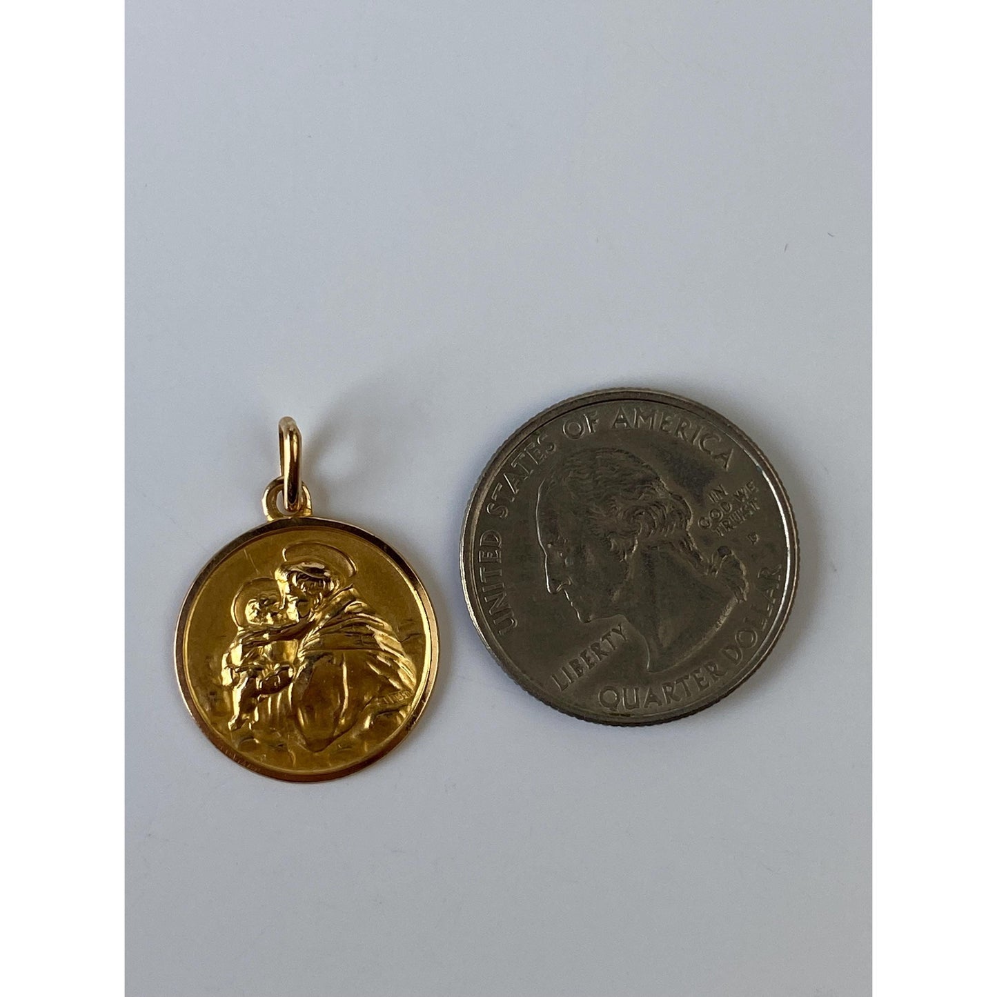 Vintage Solid 18k Yellow Gold Religious Charm