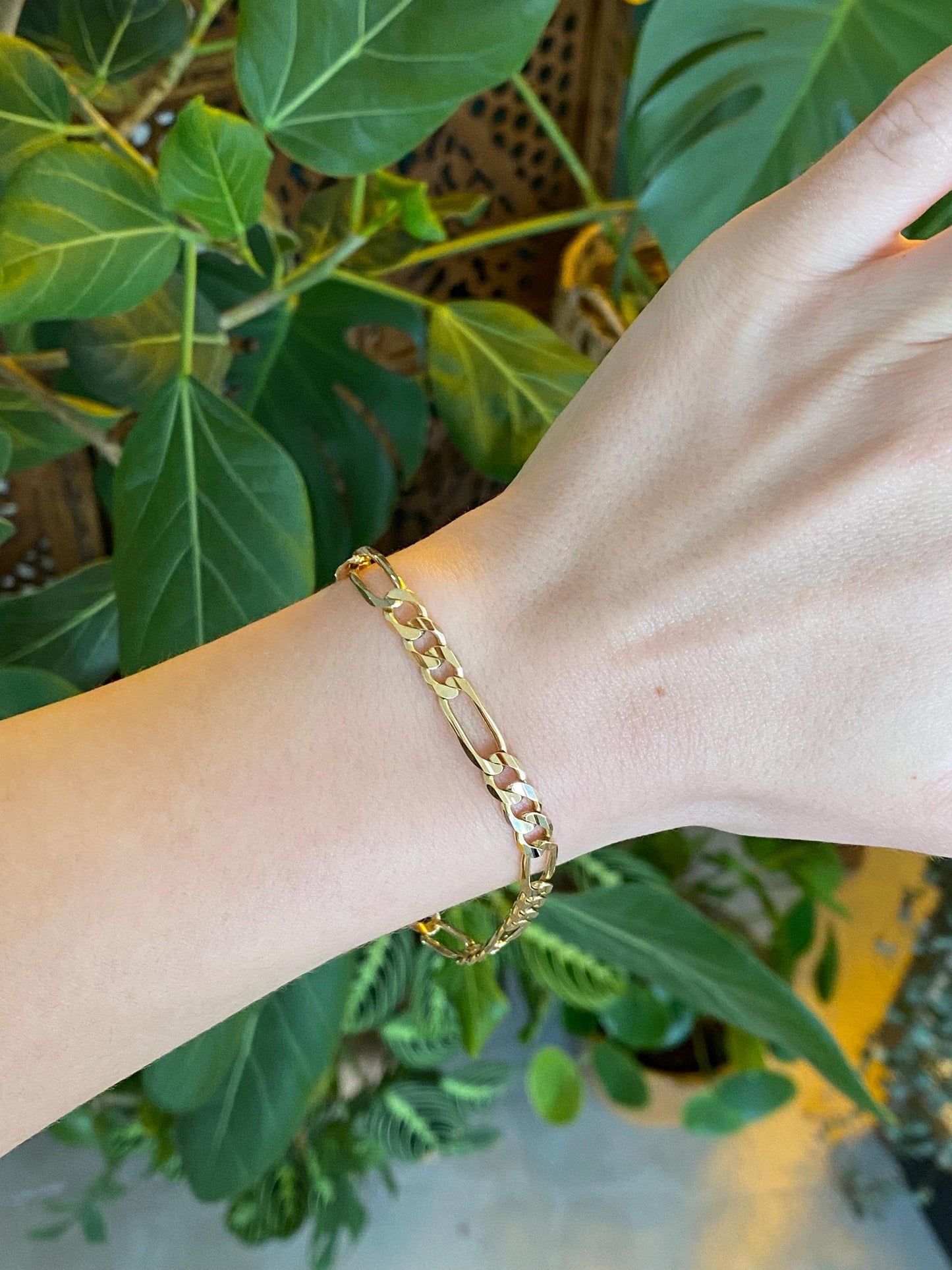 Vintage Solid 14k Yellow Gold Figaro Chain Bracelet - 8.25 inches