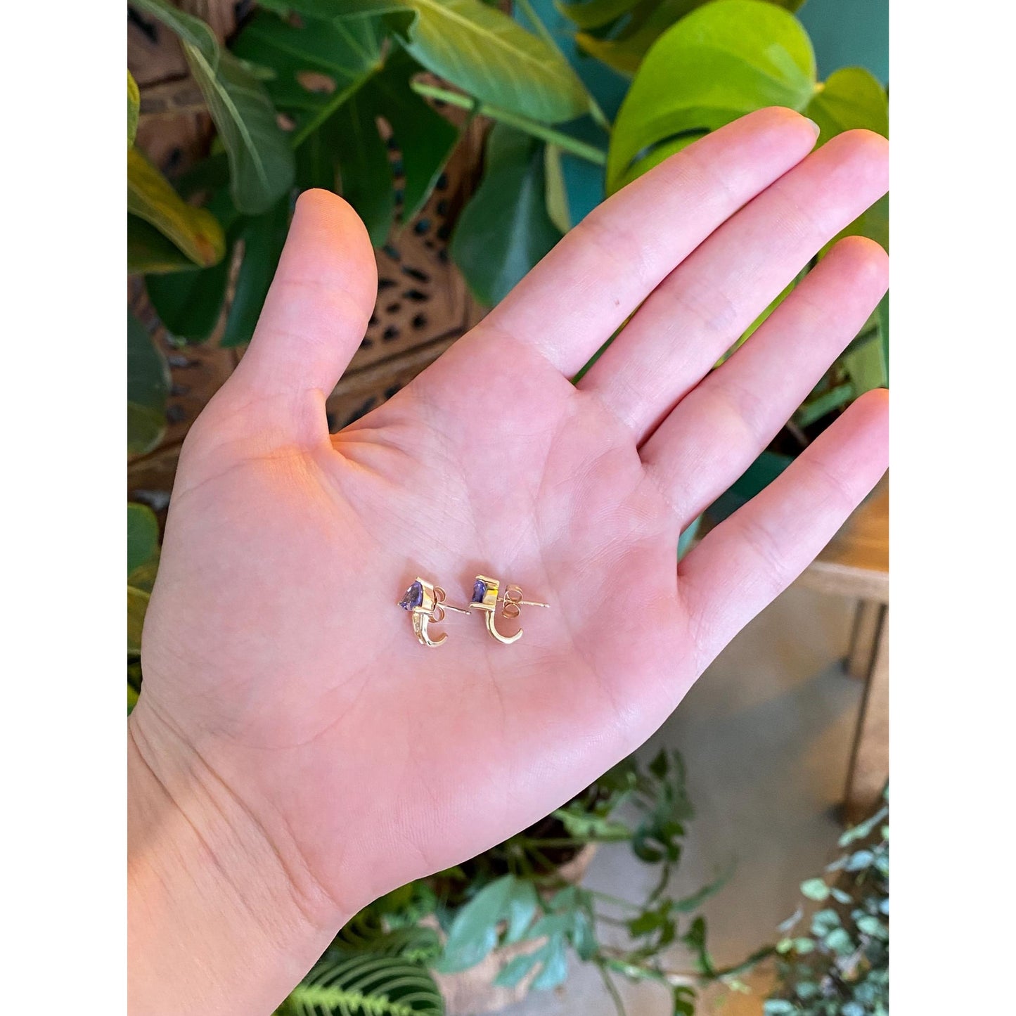 Vintage Solid 14k Yellow Gold Tanzanite Diamond Drop Earrings