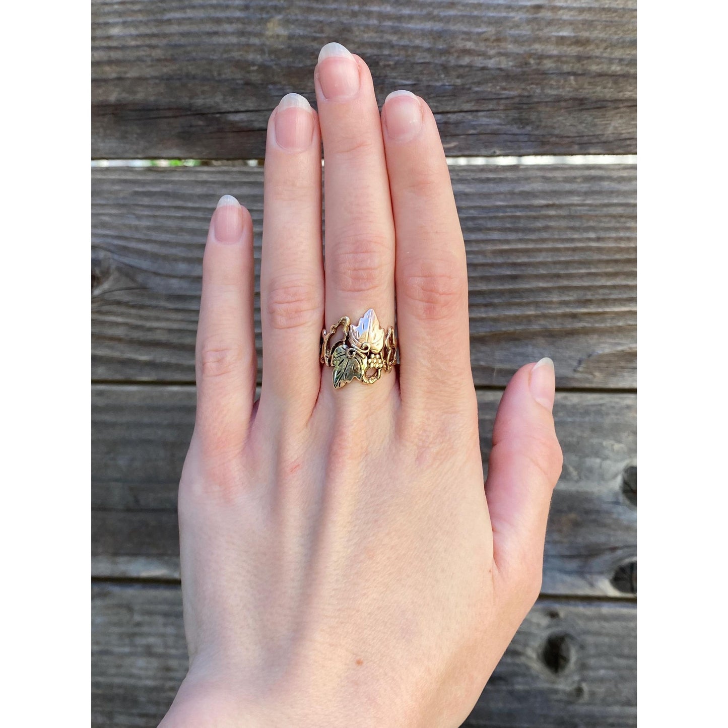 Solid 10k Black Hills Gold Grapevine Ring Band - Size 6.75