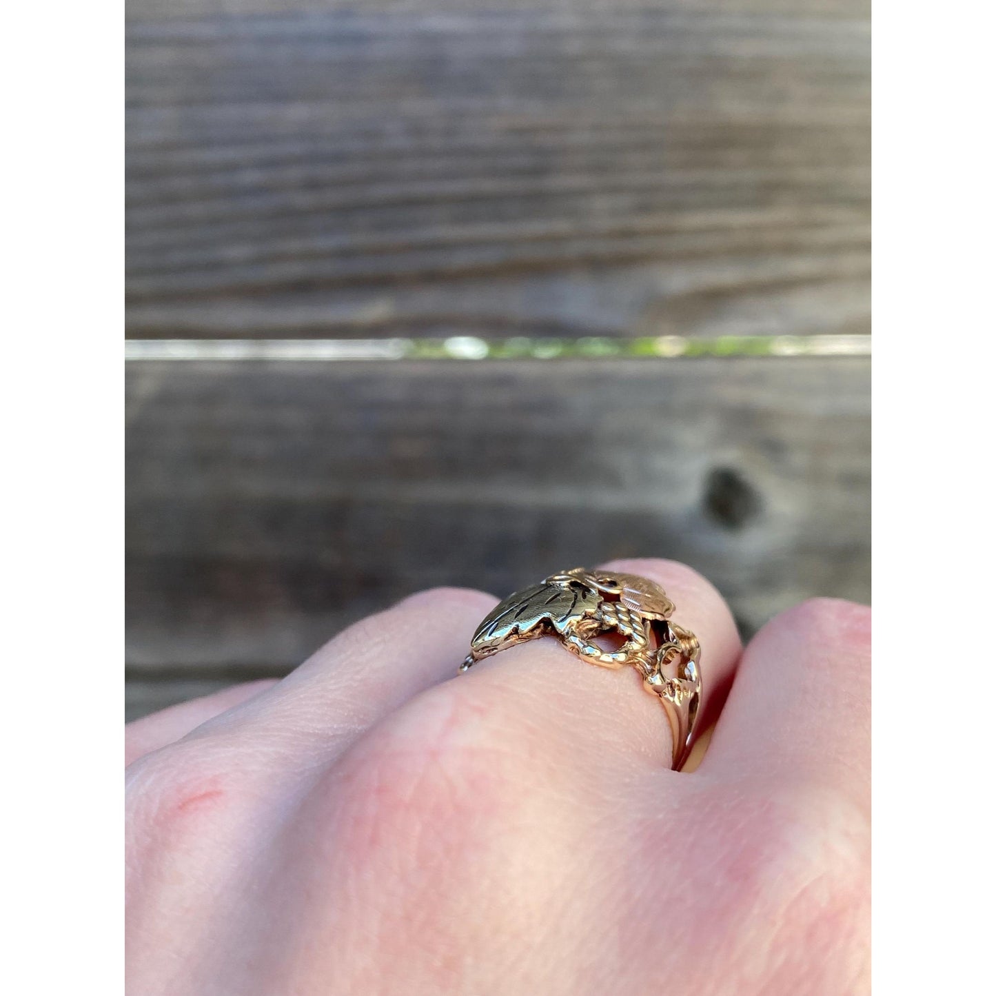 Solid 10k Black Hills Gold Grapevine Ring Band - Size 6.75